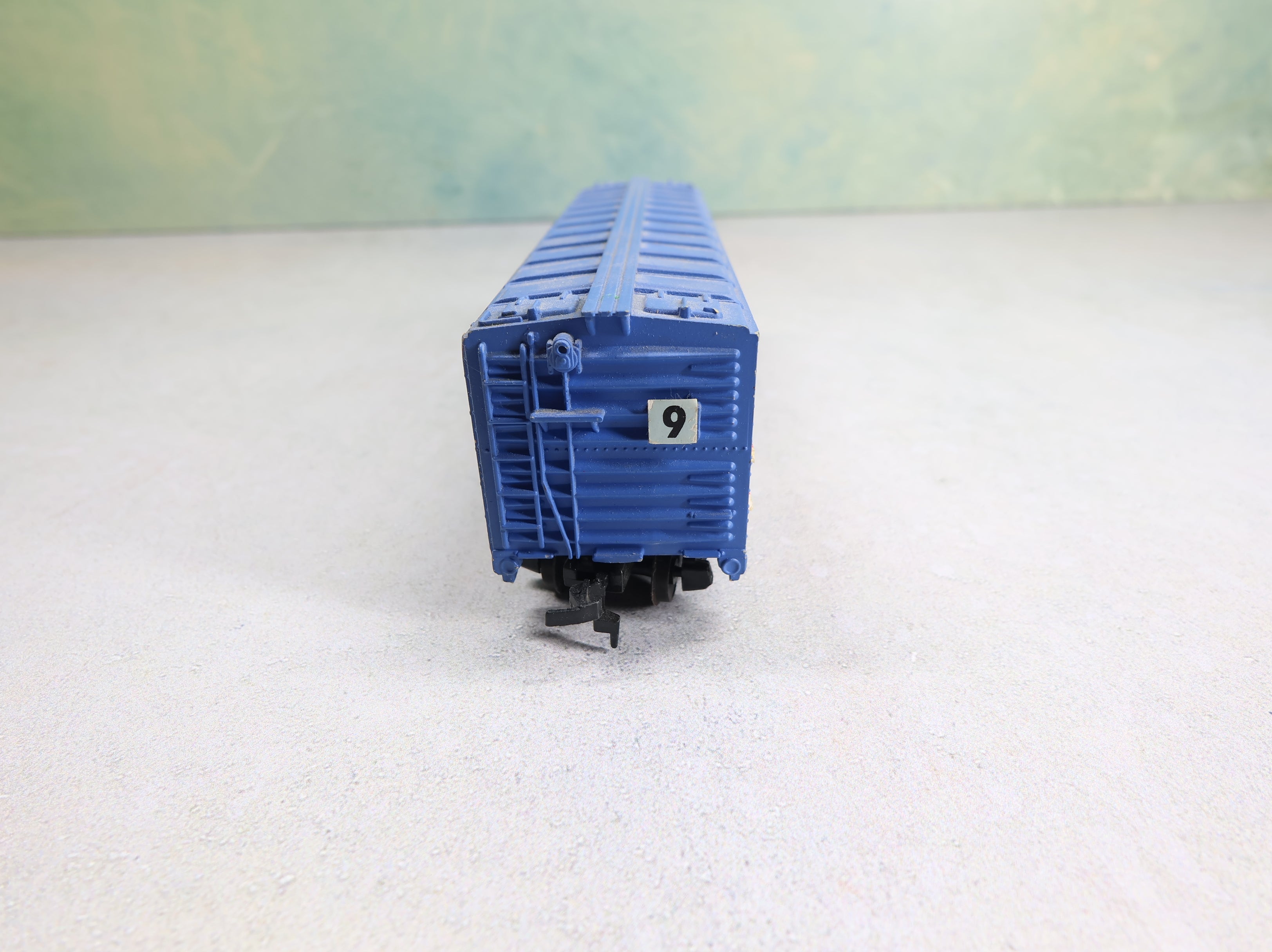 USED Tyco HO Scale 40' Wooden Reefer Box Car Ralston Purina MRS #4554