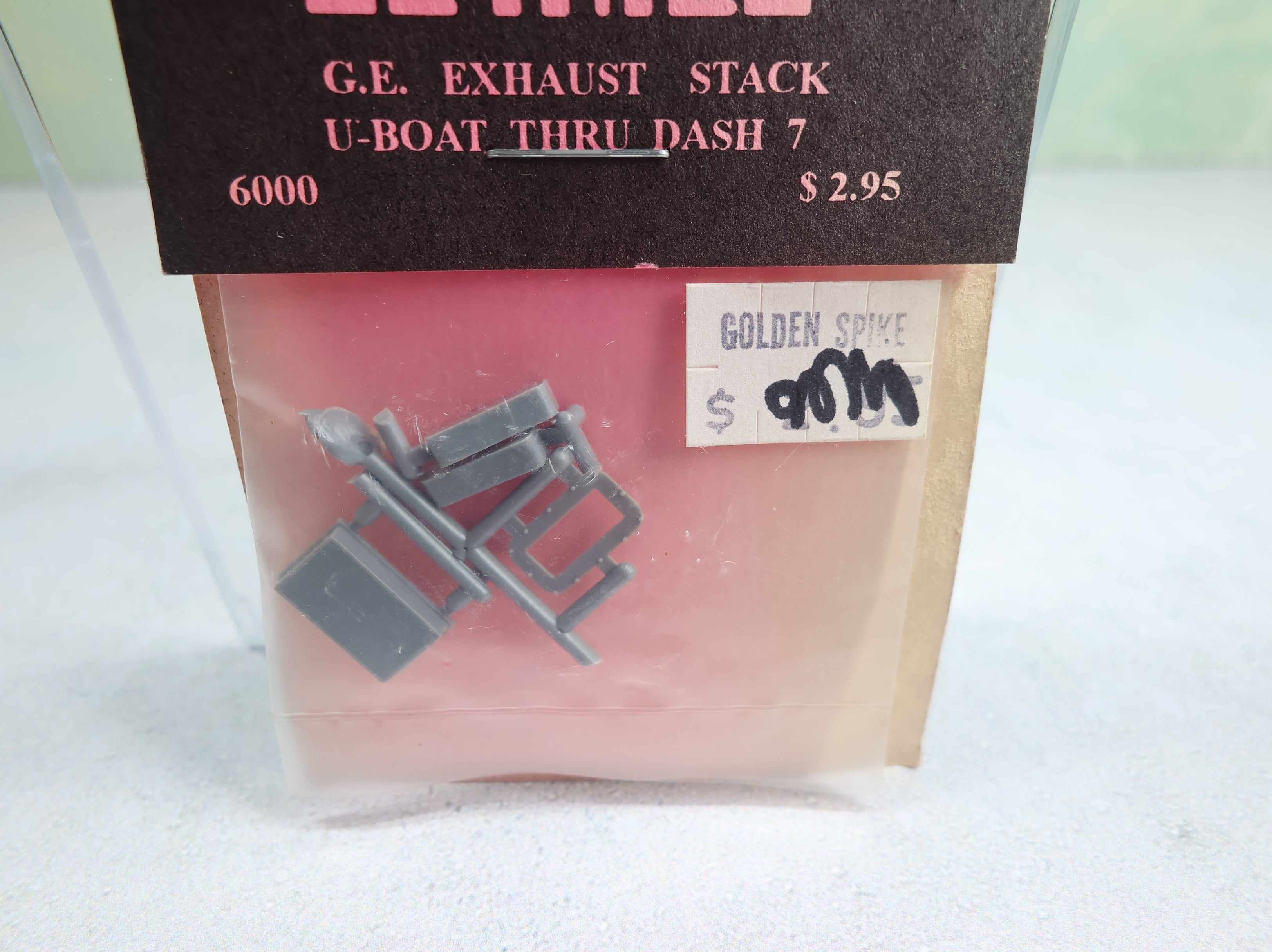 USED Hi-Tech Details 6000 HO Scale GE Exhaust Stack U-Boat Thru Dash 7 Details