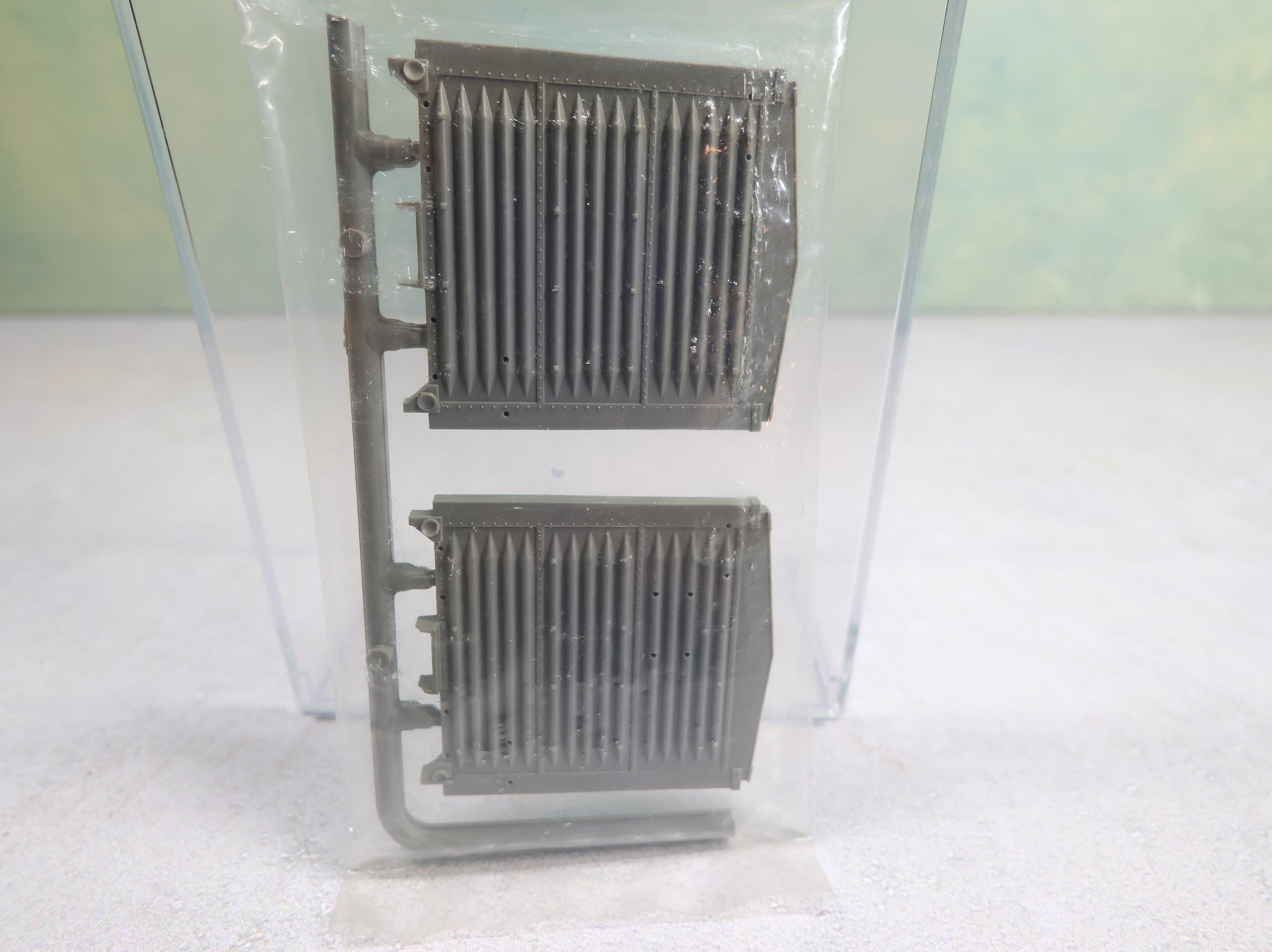 Tichy Train Group 3032 HO Scale Youngstown Rebuilt End Without Top Rib (1 Pair)