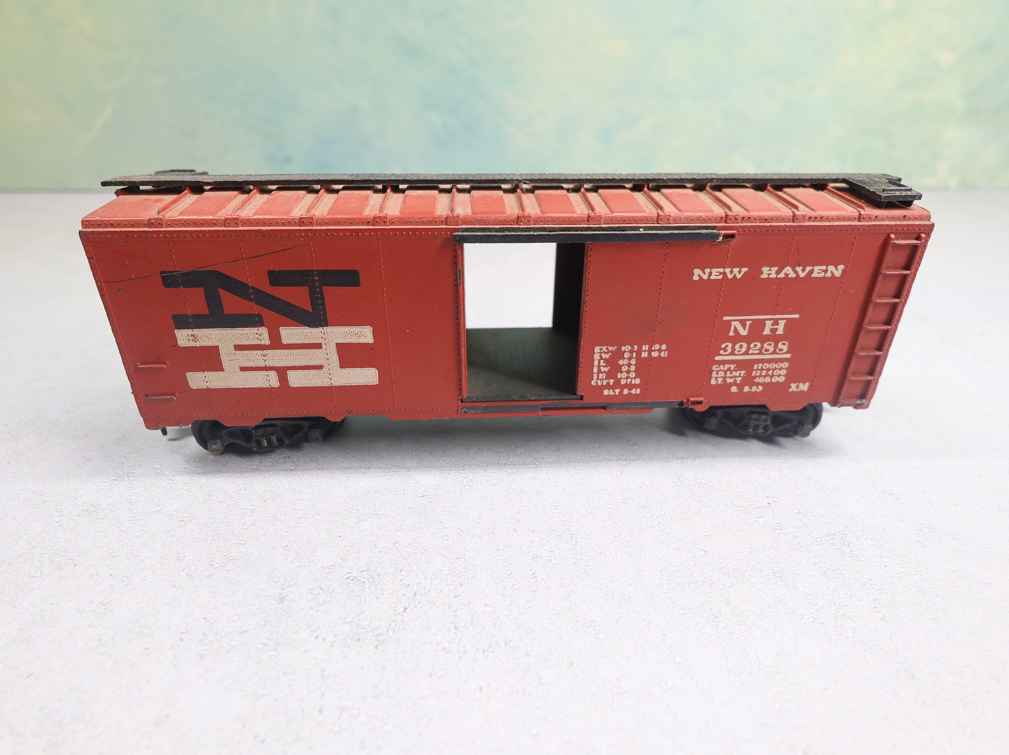 USED Athearn HO Scale 40' Steel Box Car New Haven NH #39288