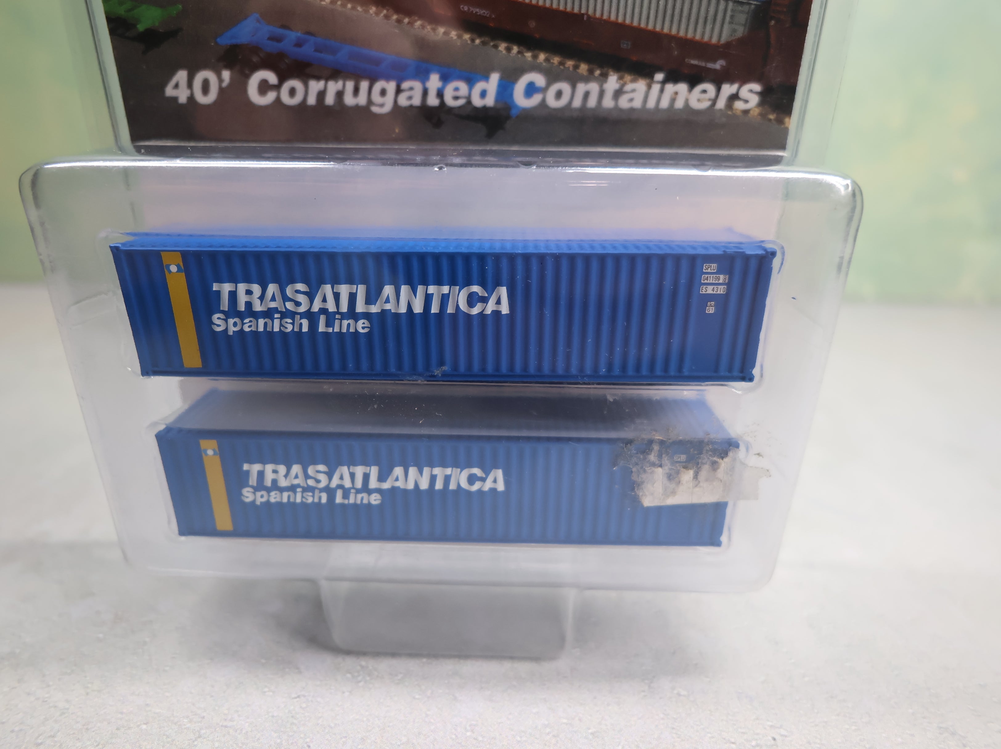 Deluxe 5250 N Scale 40' Corrugated Containers Trasatlantica Spanish Line (2 pcs)