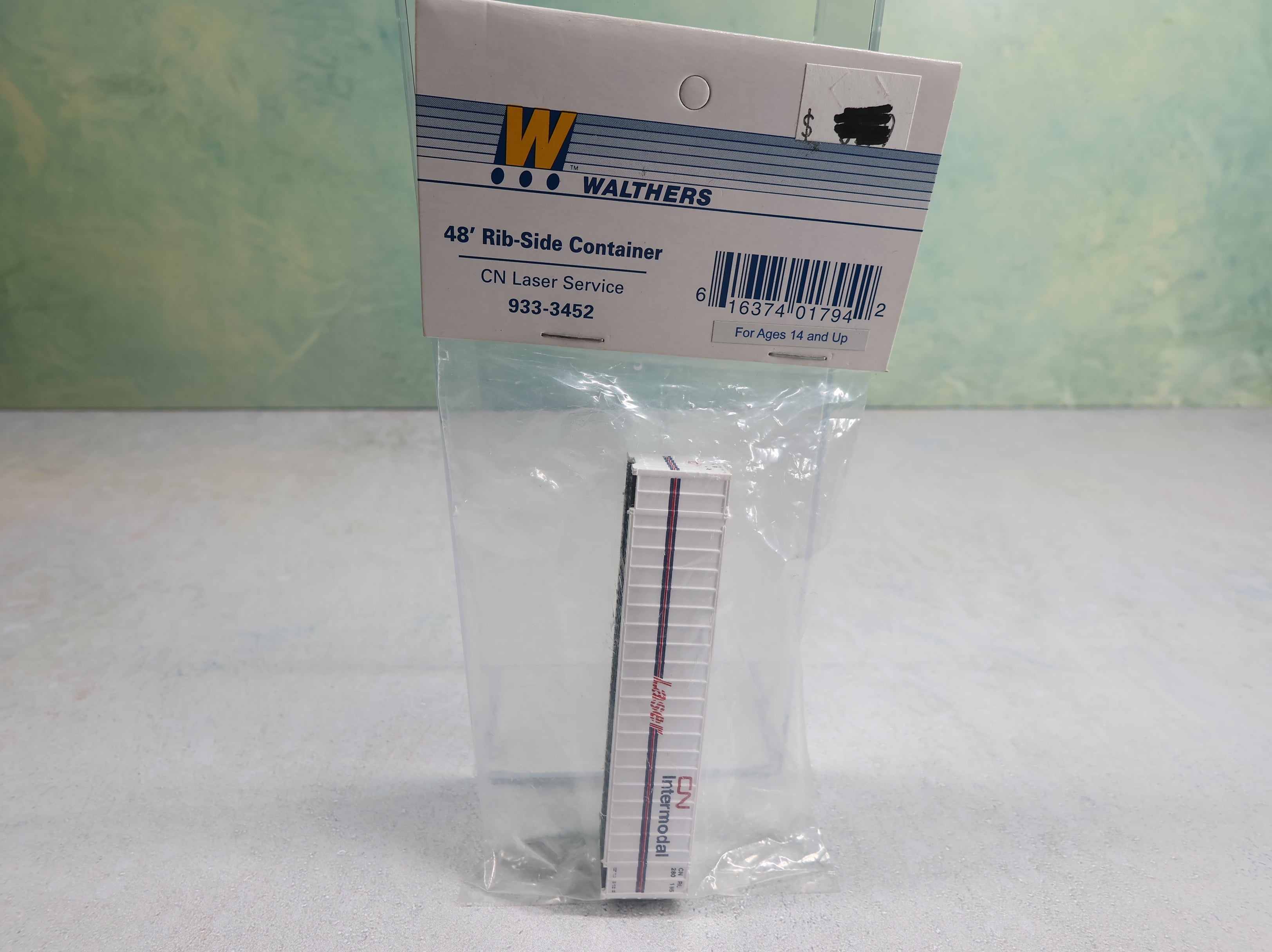 Walthers 933-3452 N Scale 48' Rib-Side Container Canadian National #280185 Laser