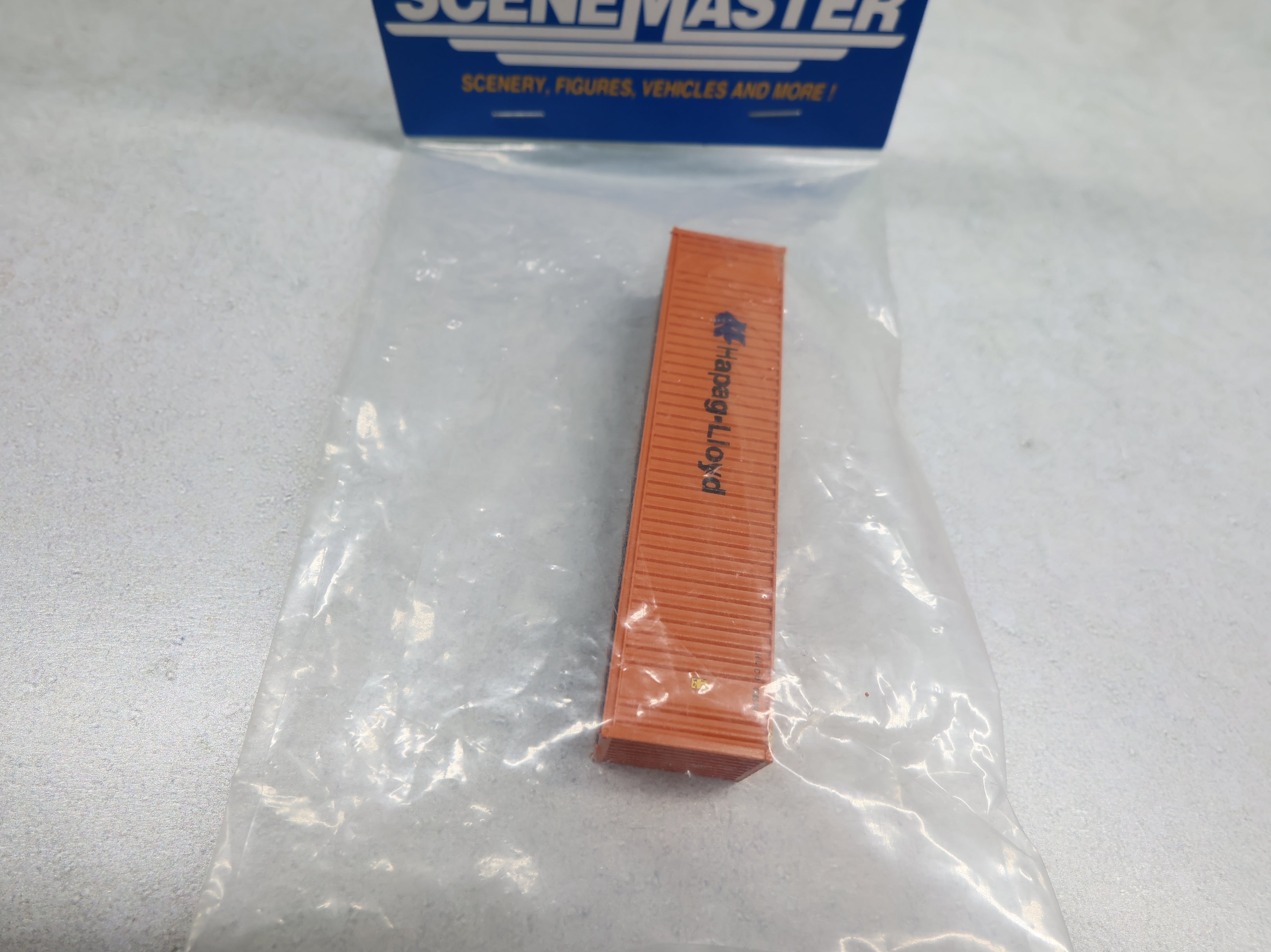 Walthers 949-8804 N Scale 40' Hi-Cube Container Hapag-Lloyd