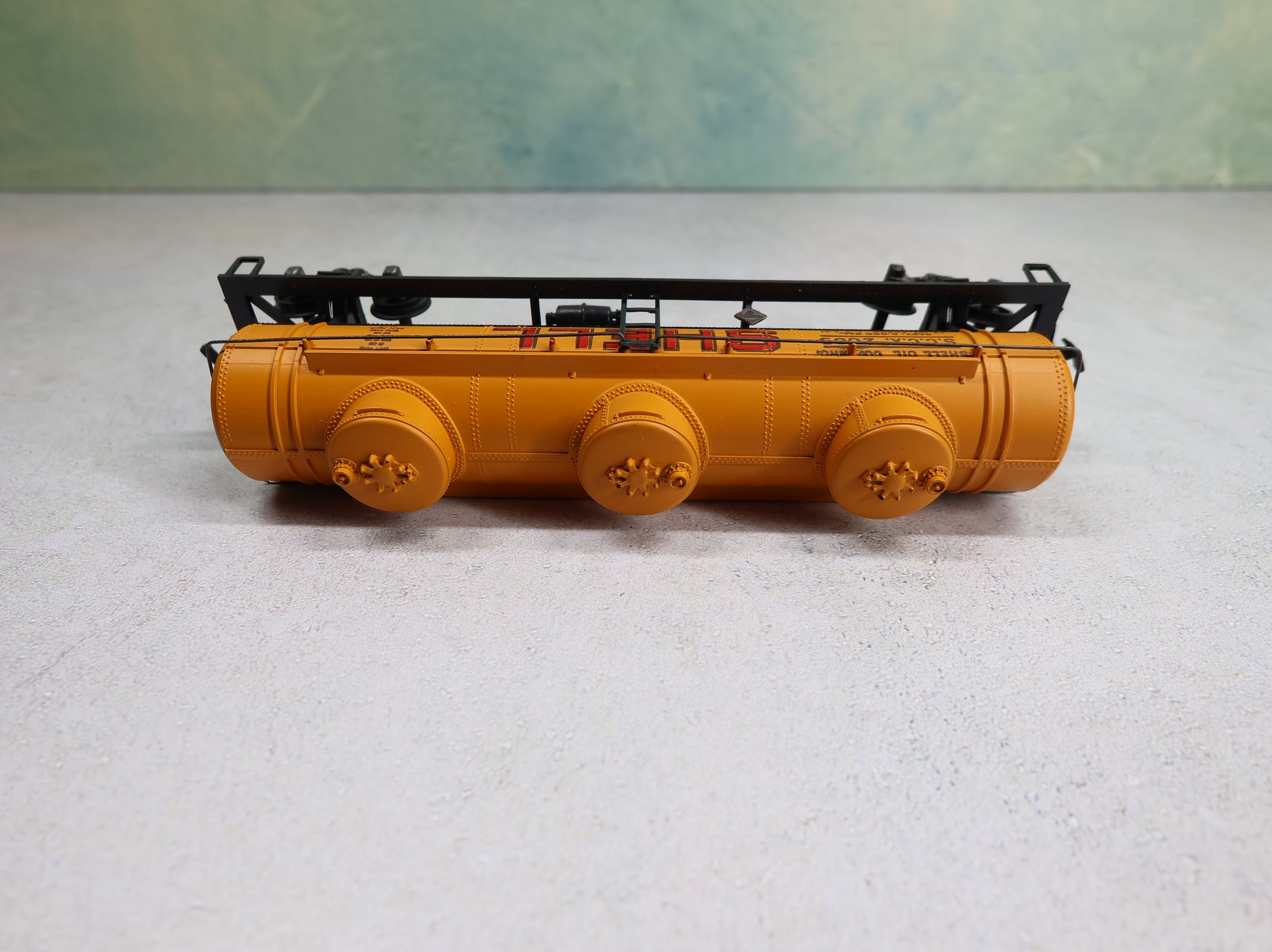 USED Athearn HO Scale Triple Dome Tank Car Shell SCCX #2005