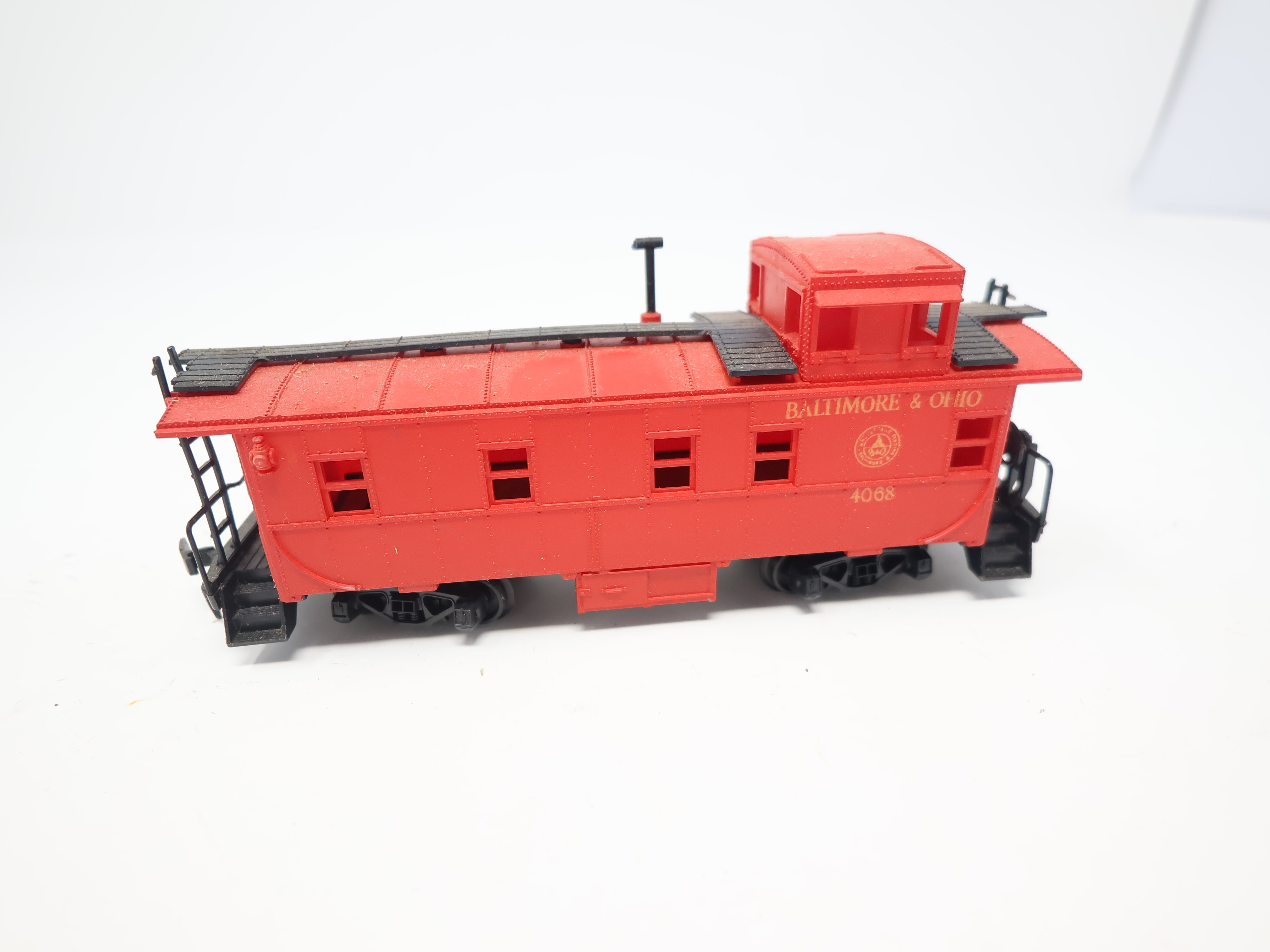 USED ROCO HO Scale, Caboose, Baltimore and Ohio #4068