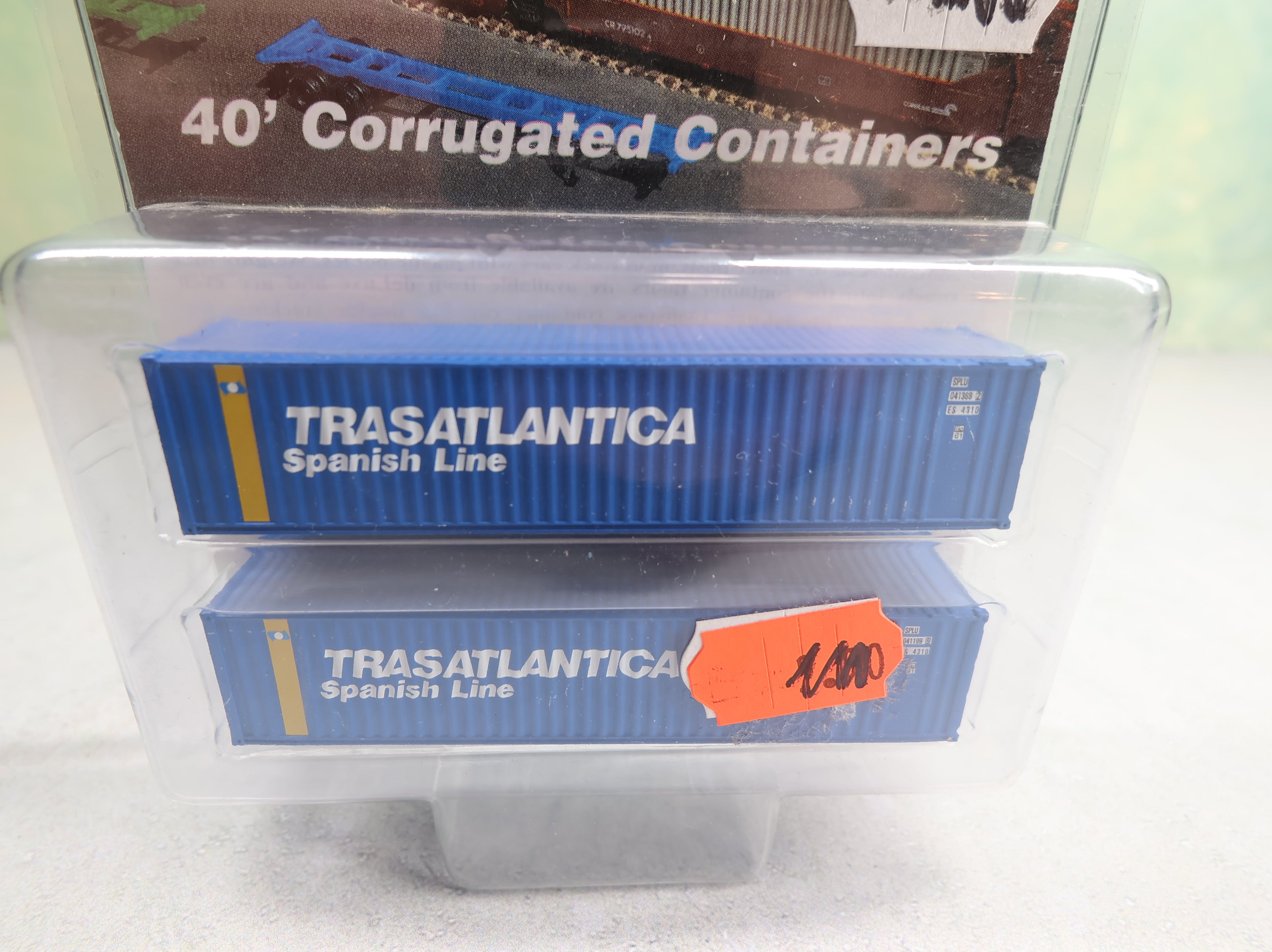 USED Deluxe 5250 N Scale 40' Corrugated Containers Trasatlantica Spanish Line