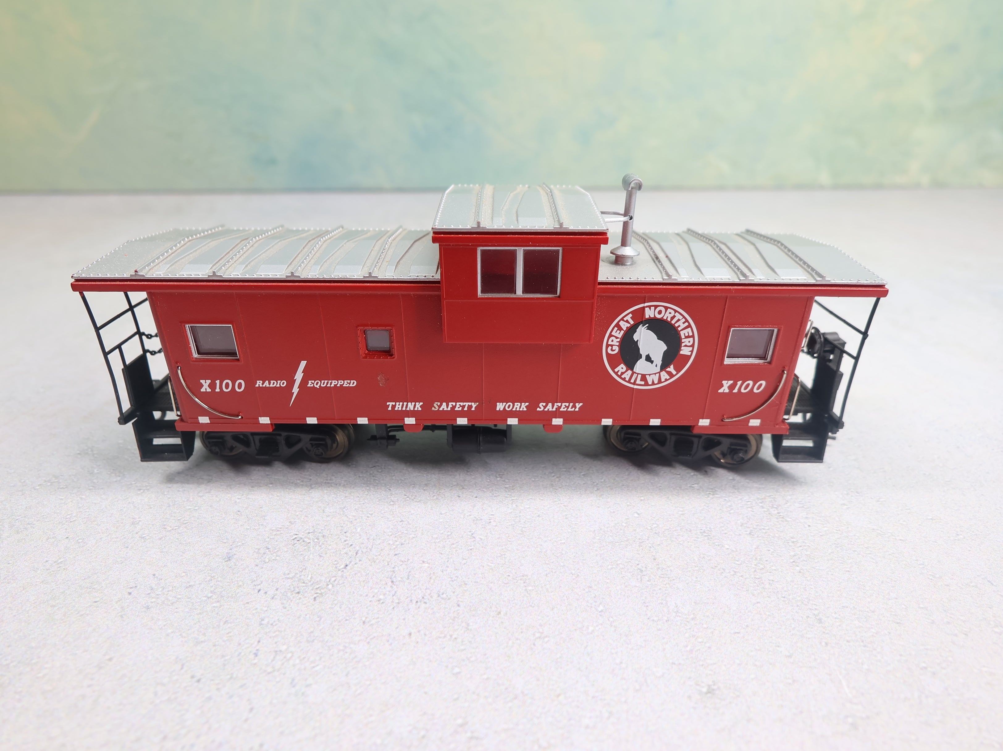 USED Atlas HO Scale Caboose Great Northern #X100