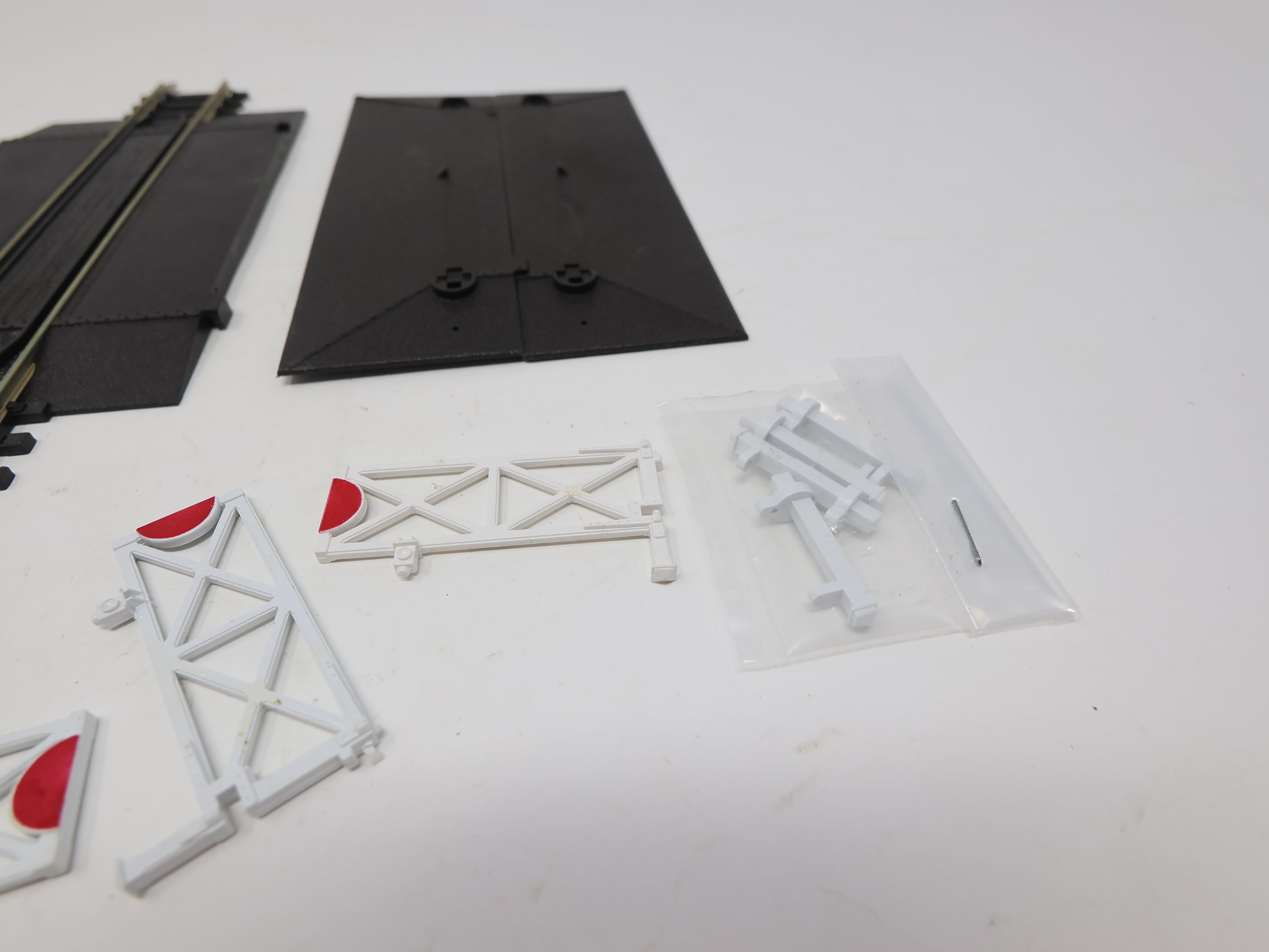 USED PECO HO Scale, Level Crossing System