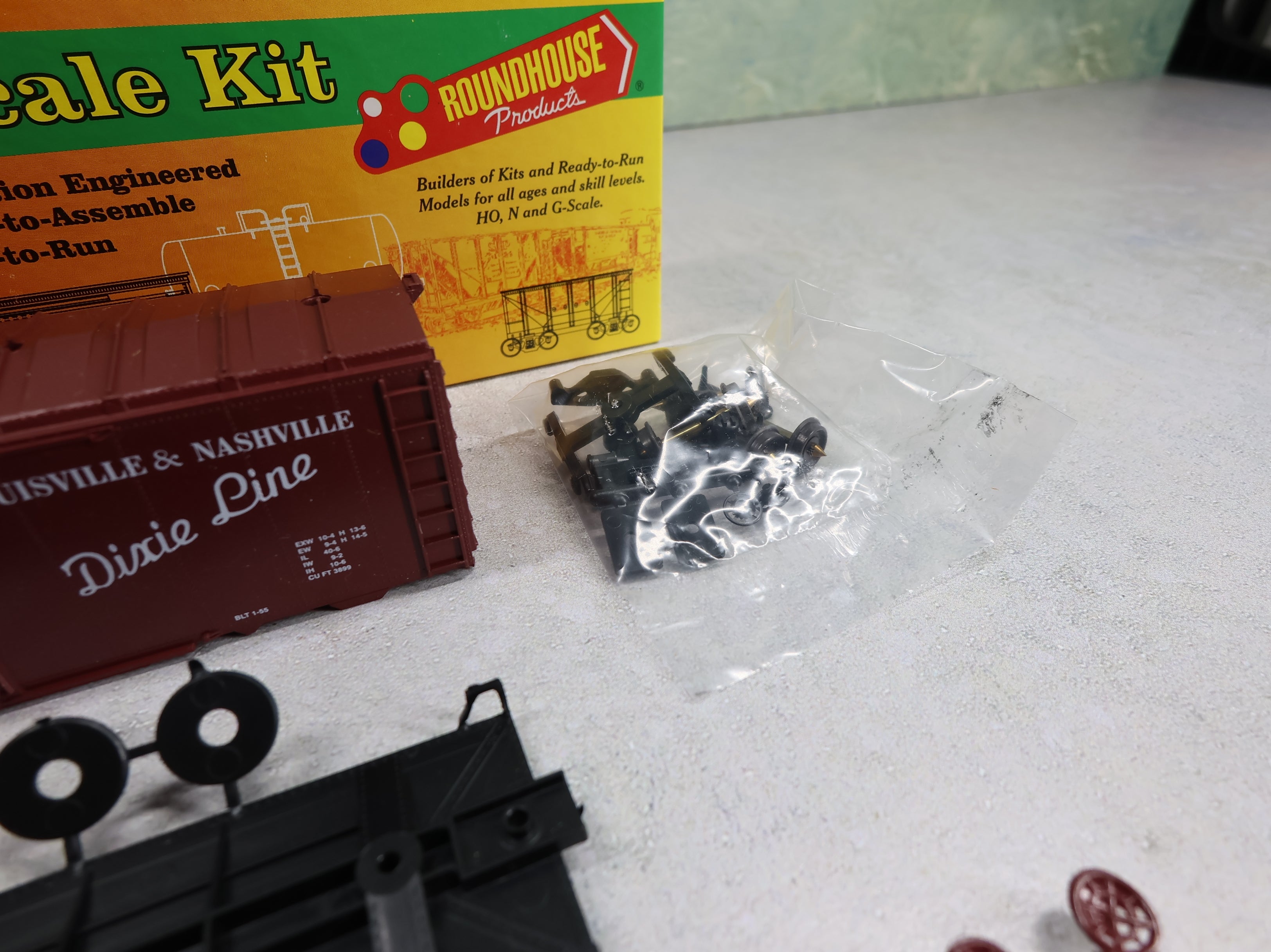 USED Roundhouse 10625 HO Scale 40' AAR Youngstown Door Box Car Louisville & Nashville L&N #7433 Dixie Line KIT