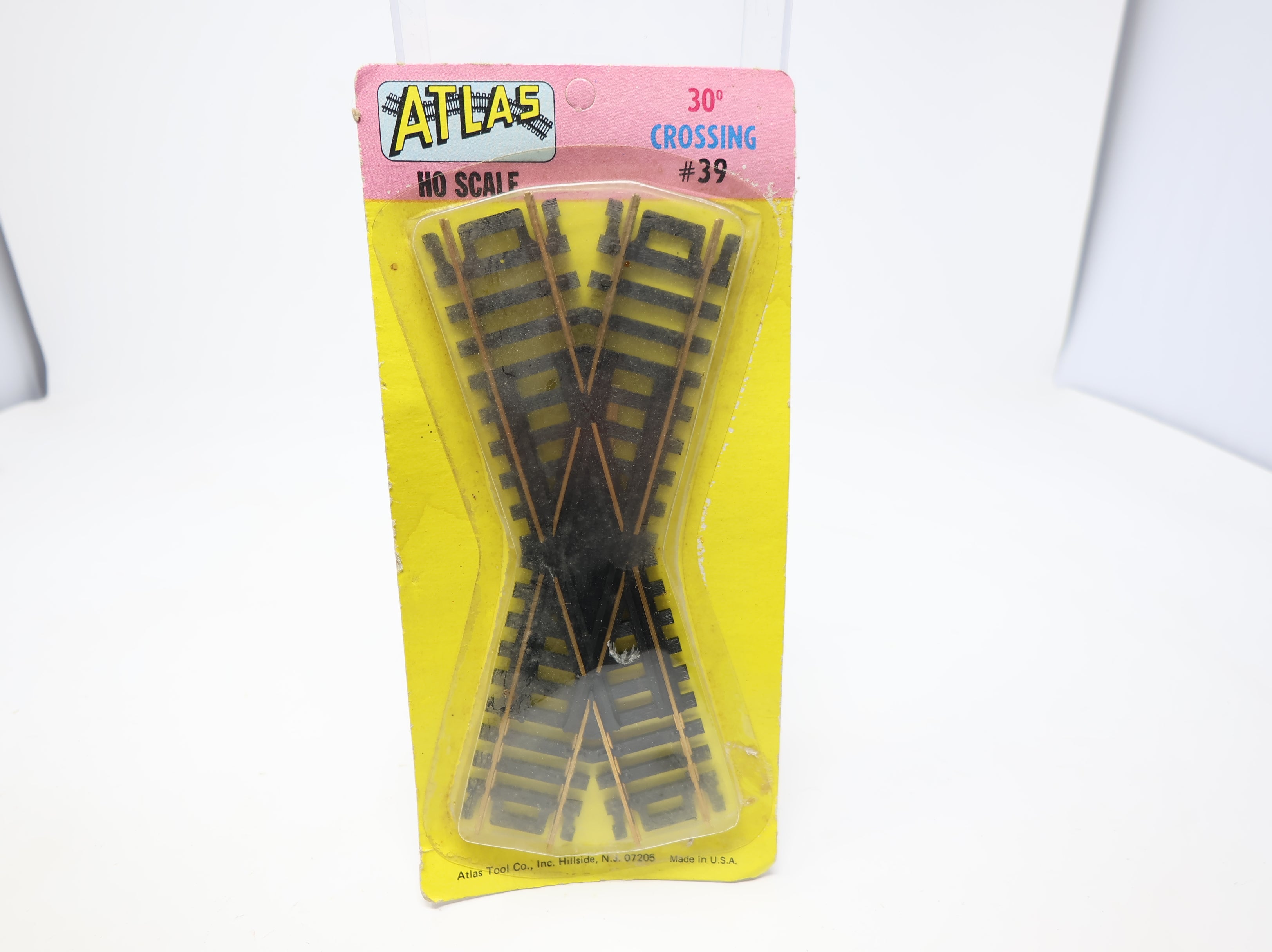 USED Atlas 39 HO Scale 30 Degree Crossing (sealed)