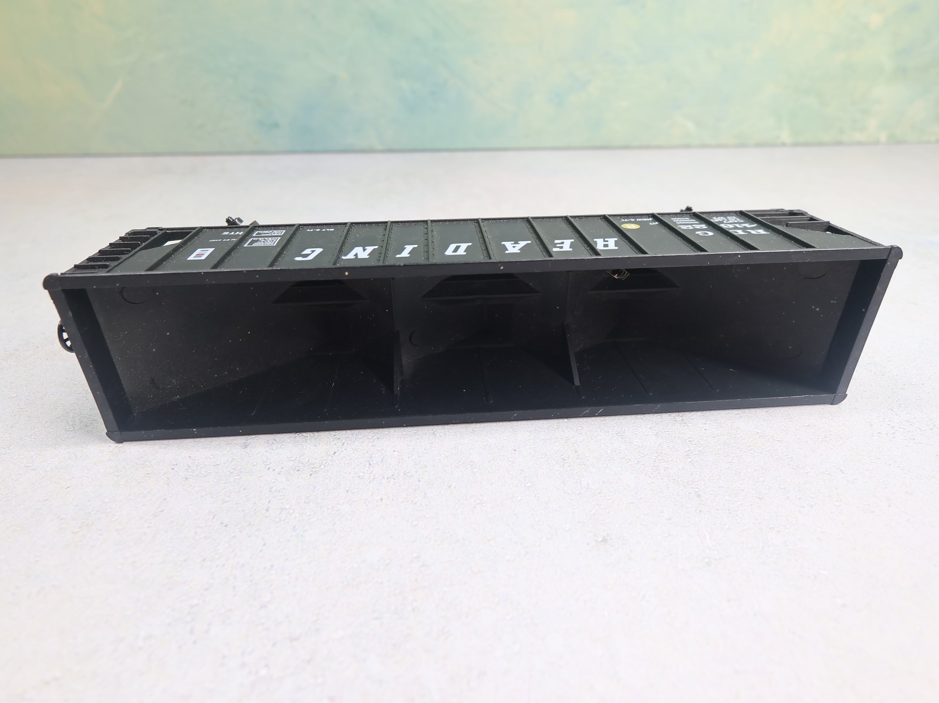 USED Life-Like HO Scale 100 Ton 3 Bay Hopper Reading RDG #41622