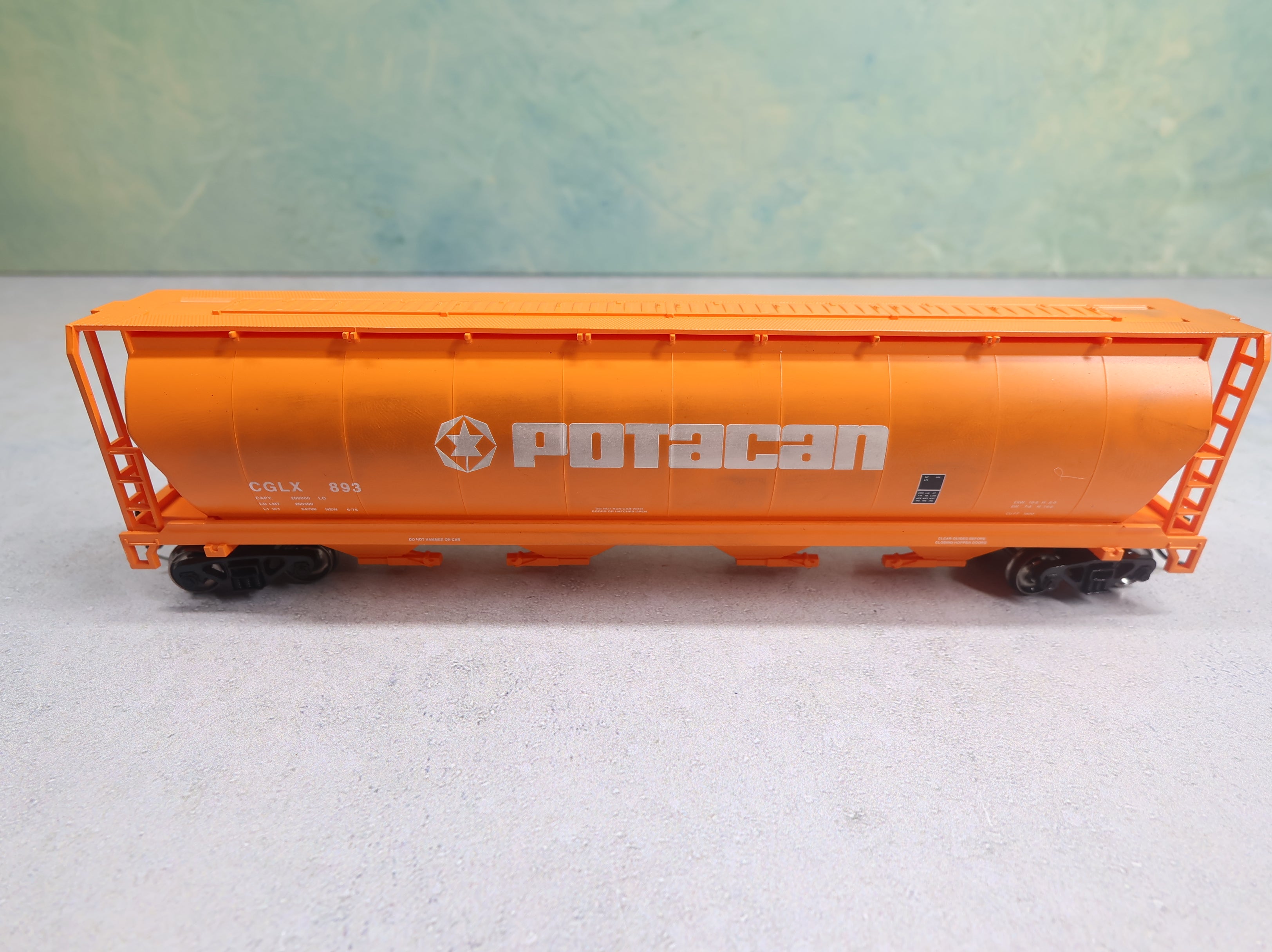 USED Bachmann HO Scale Cylindrical Grain Hopper Potacan CGLX #893 Weathered
