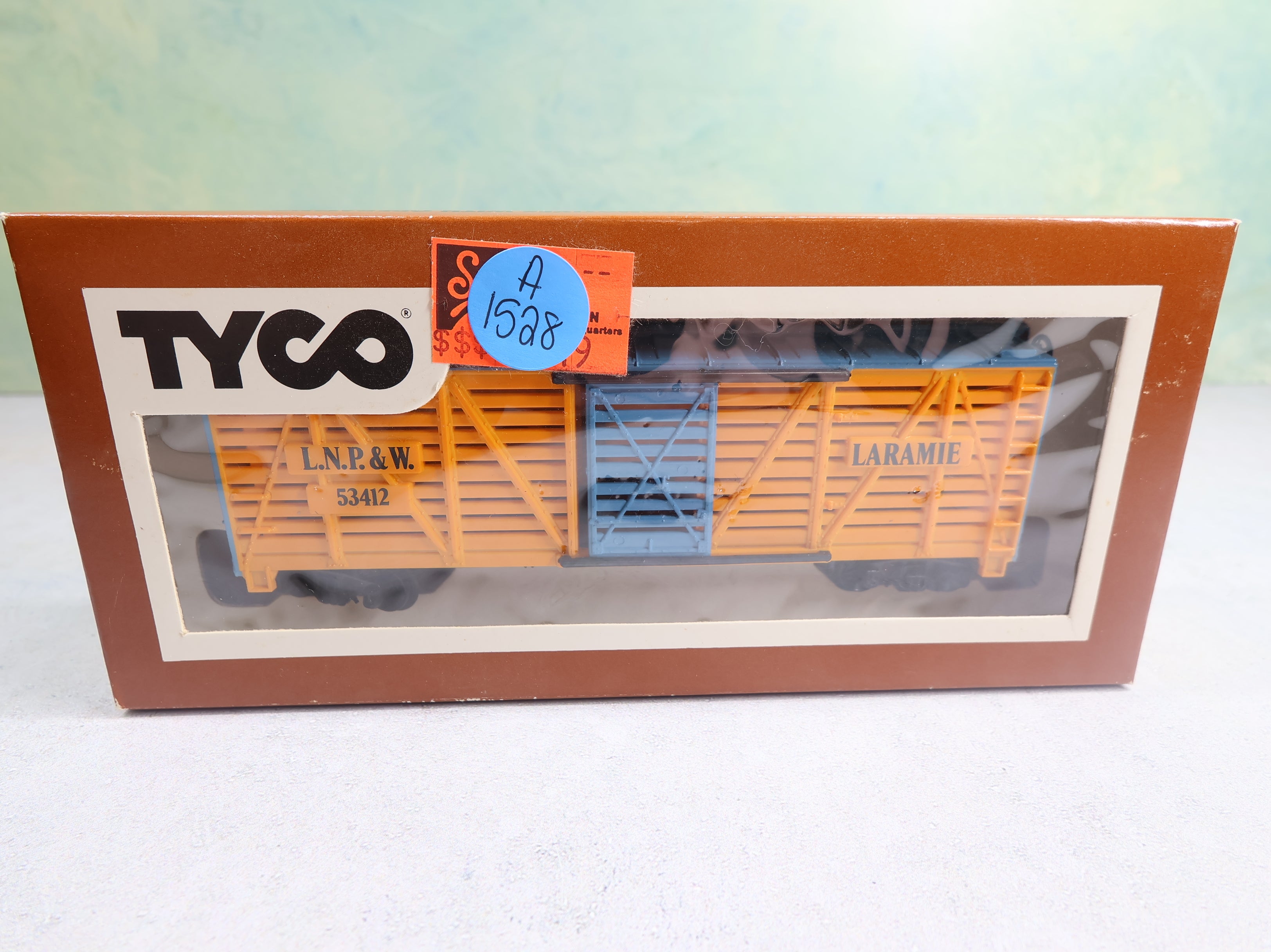 USED Tyco HO Scale 40' Cattle Stock Car Laramie LNP&W #53412