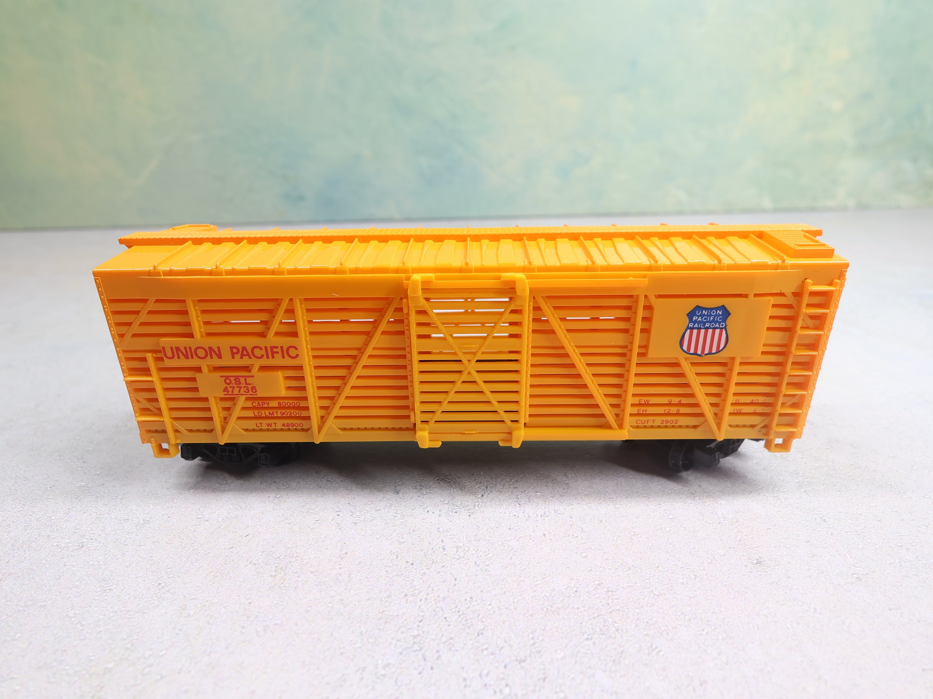 USED Life-Like HO Scale 40' Cattle Stock Car Union Pacific OSL #47736