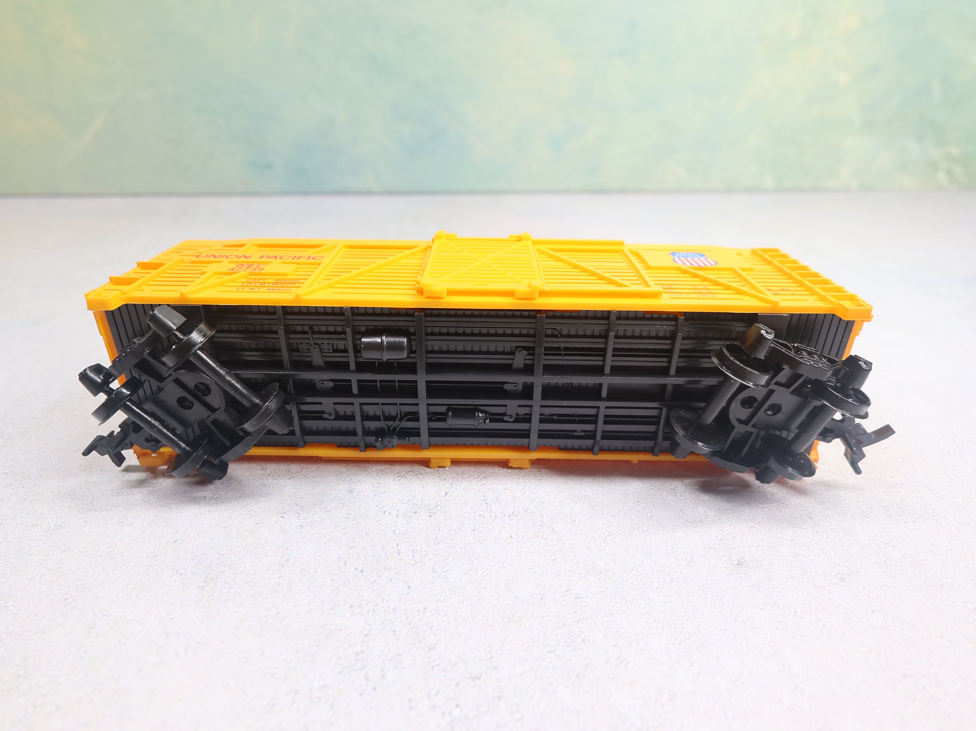 USED Life-Like HO Scale 40' Cattle Stock Car Union Pacific OSL #47736