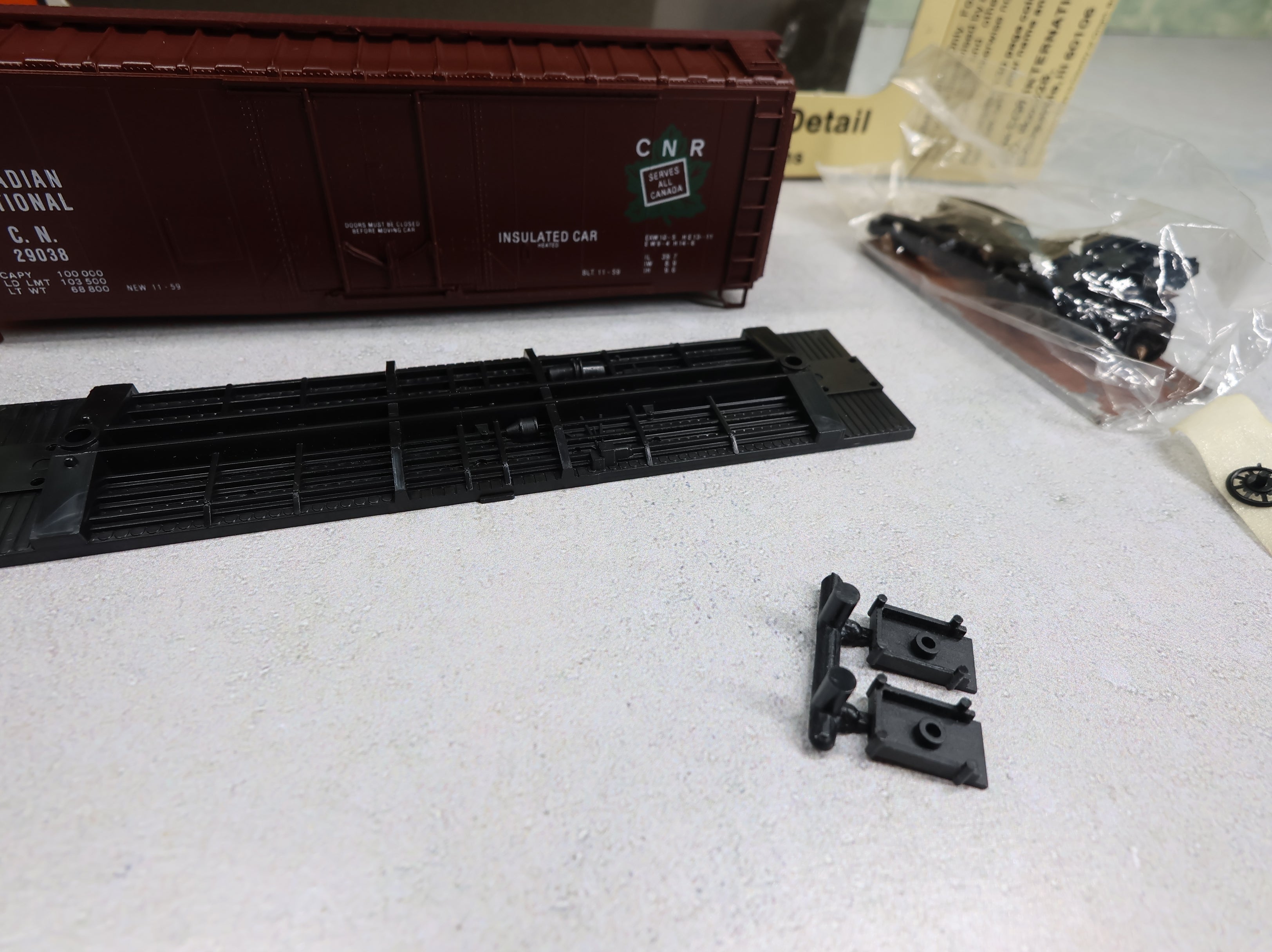 USED Con-Cor #1-009468 HO Scale 40' PS-1 PD Box Car Canadian National CN #29038 KIT