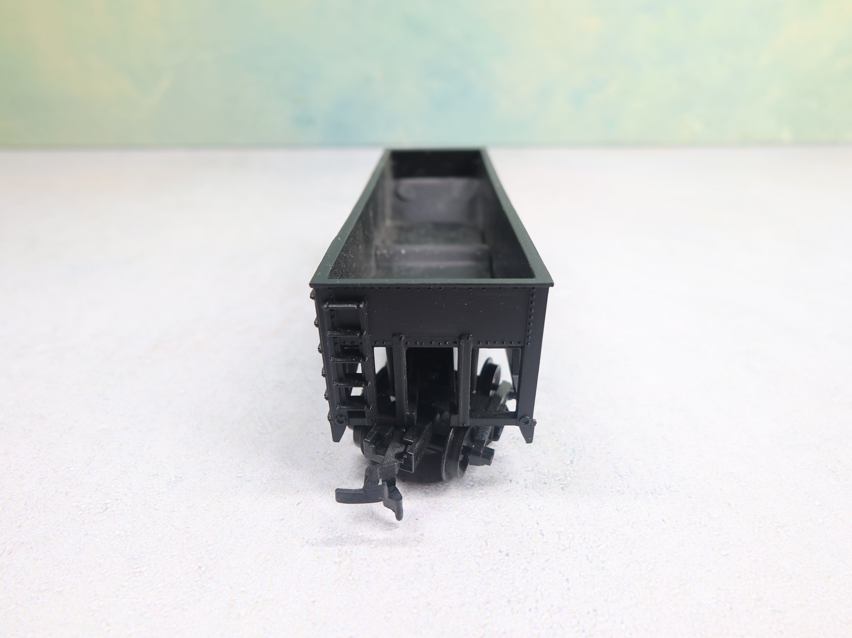USED Life-Like HO Scale 2 Bay Hopper Reading RDG #80324