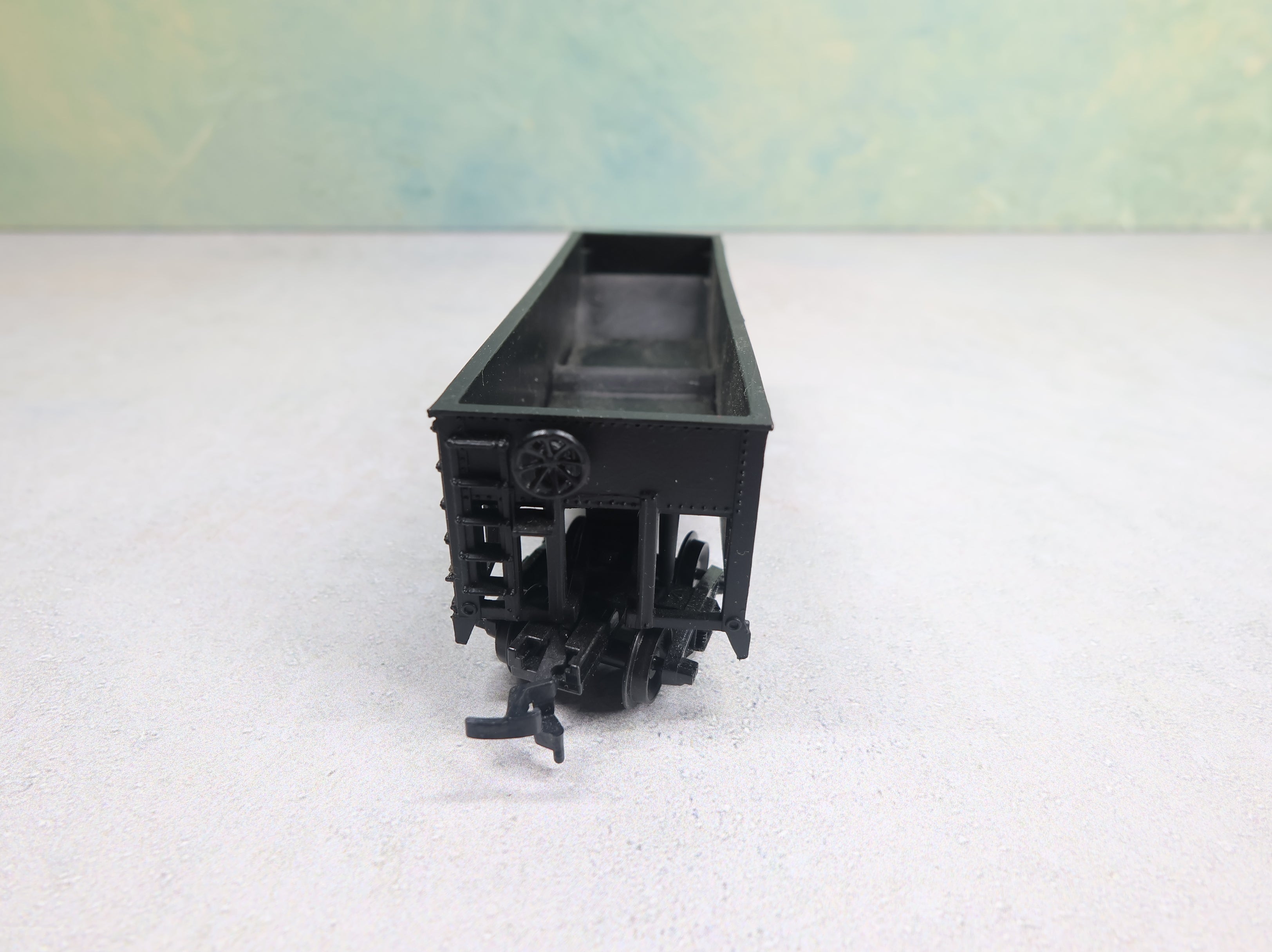 USED Life-Like HO Scale 2 Bay Hopper Reading RDG #80324