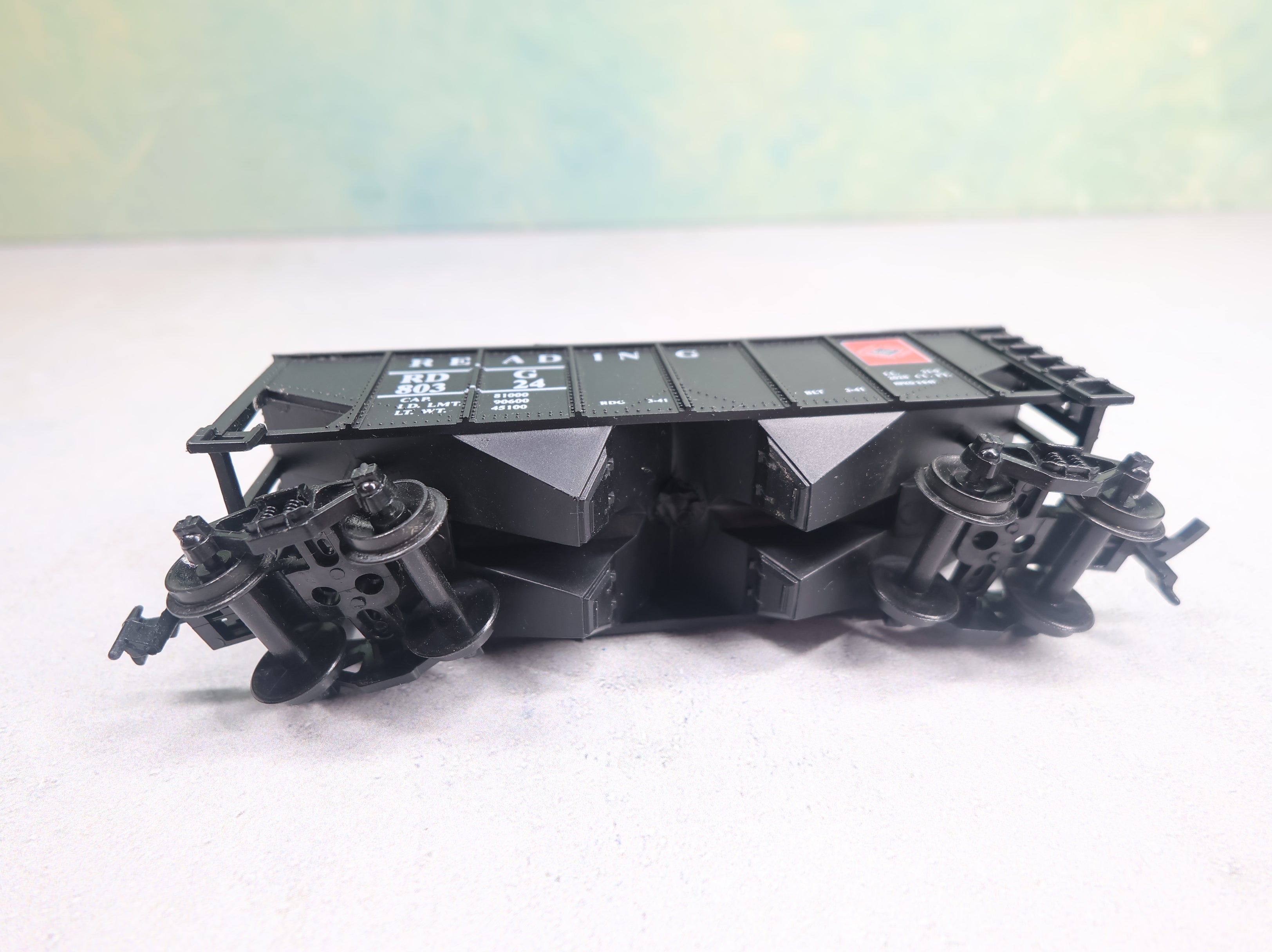 USED Life-Like HO Scale 2 Bay Hopper Reading RDG #80324