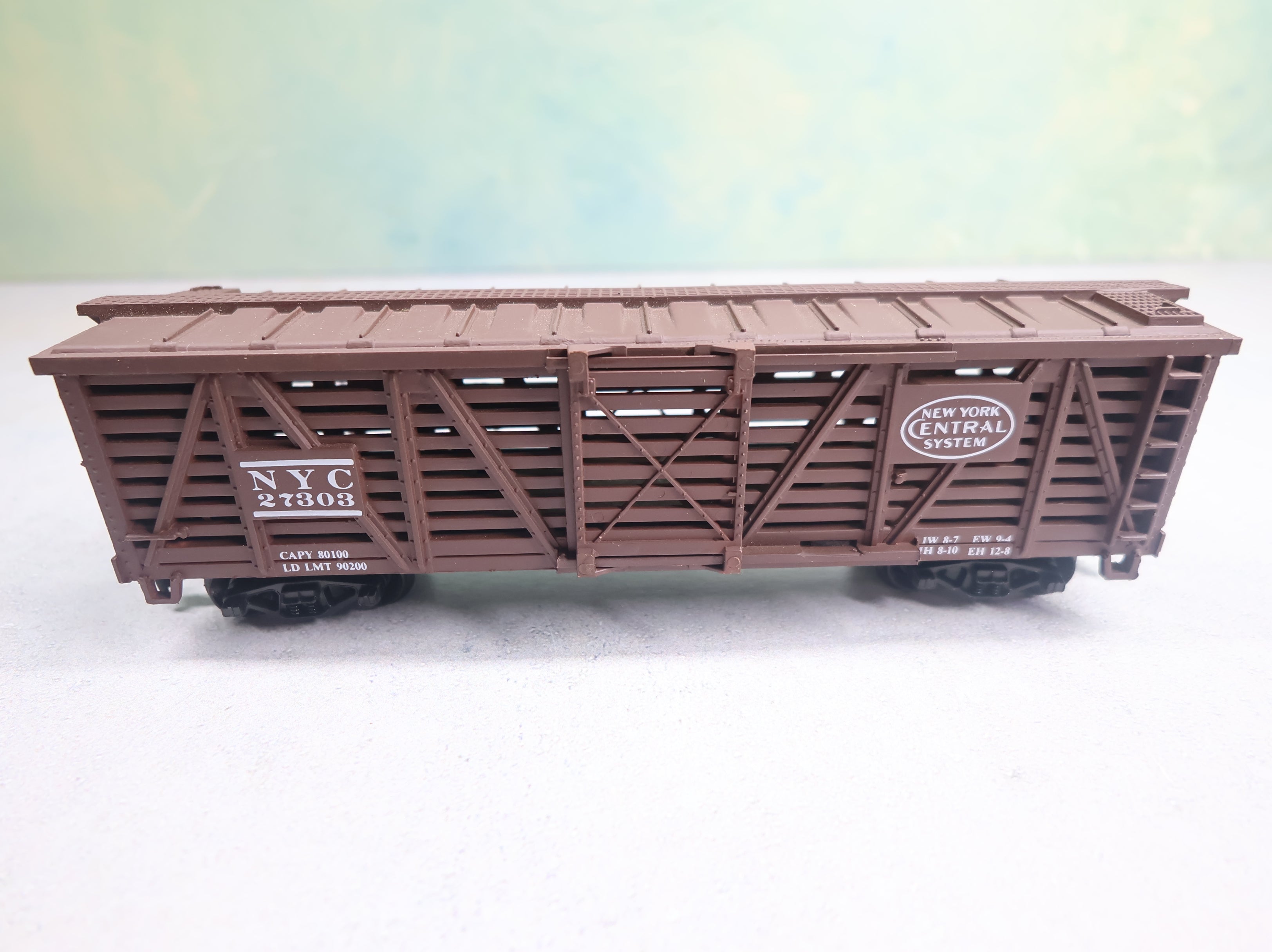USED Life-Like HO Scale 40' Cattle Stock Car New York Central NYC #27303