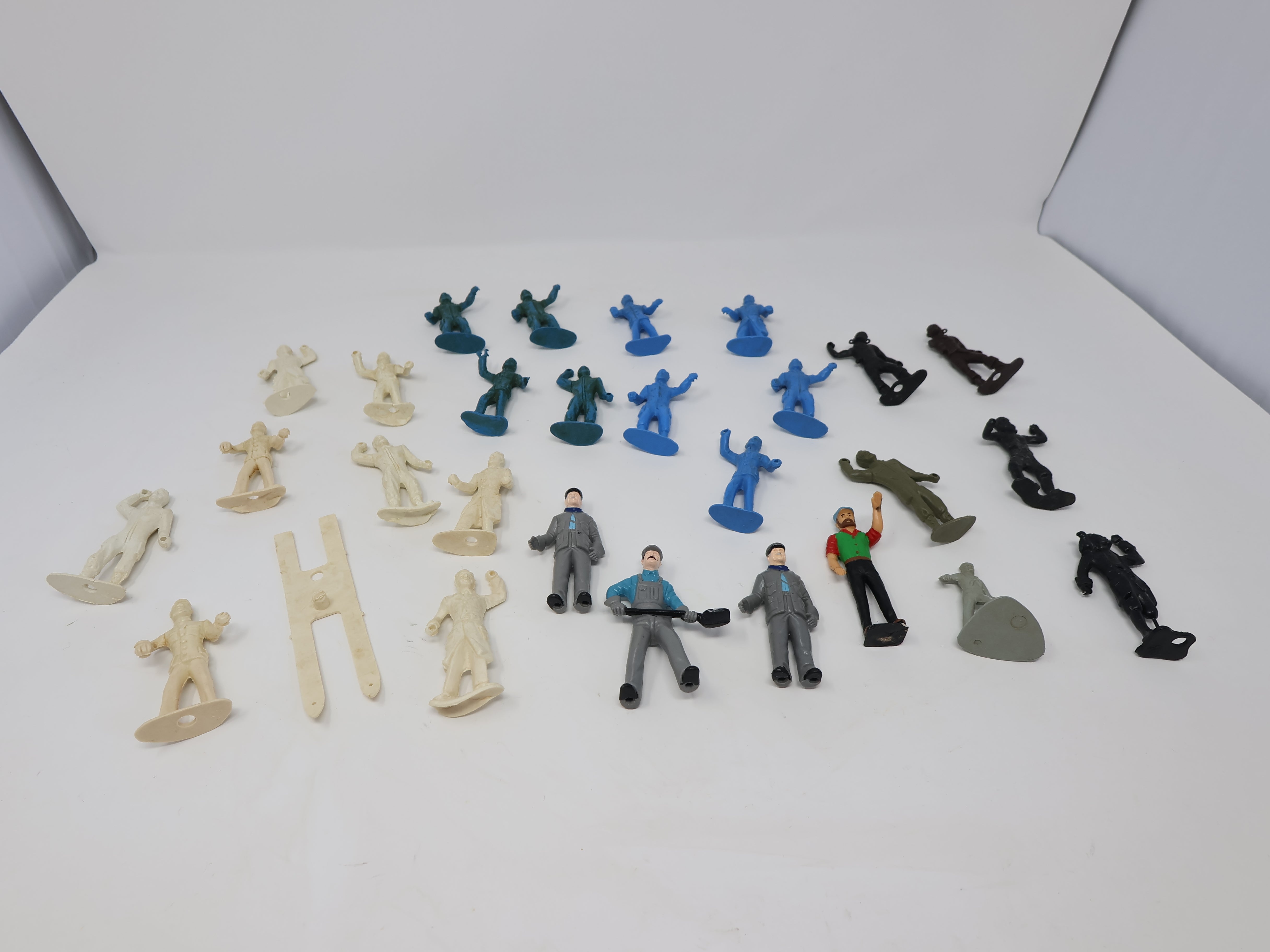 USED G Scale, Lot of G Scale Figures