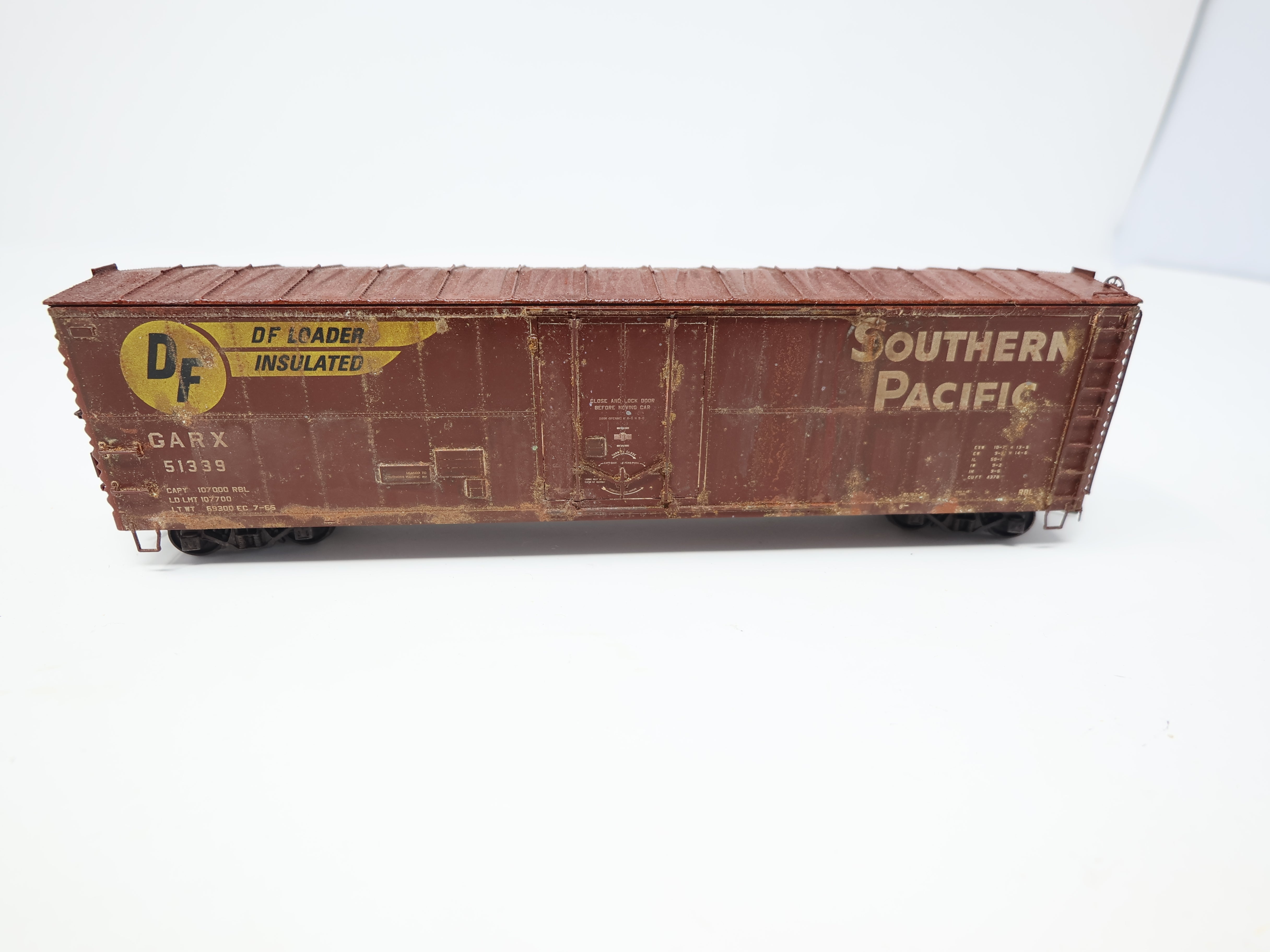 USED Branchline HO Scale, 50' Plug Door Box Car, Southern Pacific GARX #51339, Weathered
