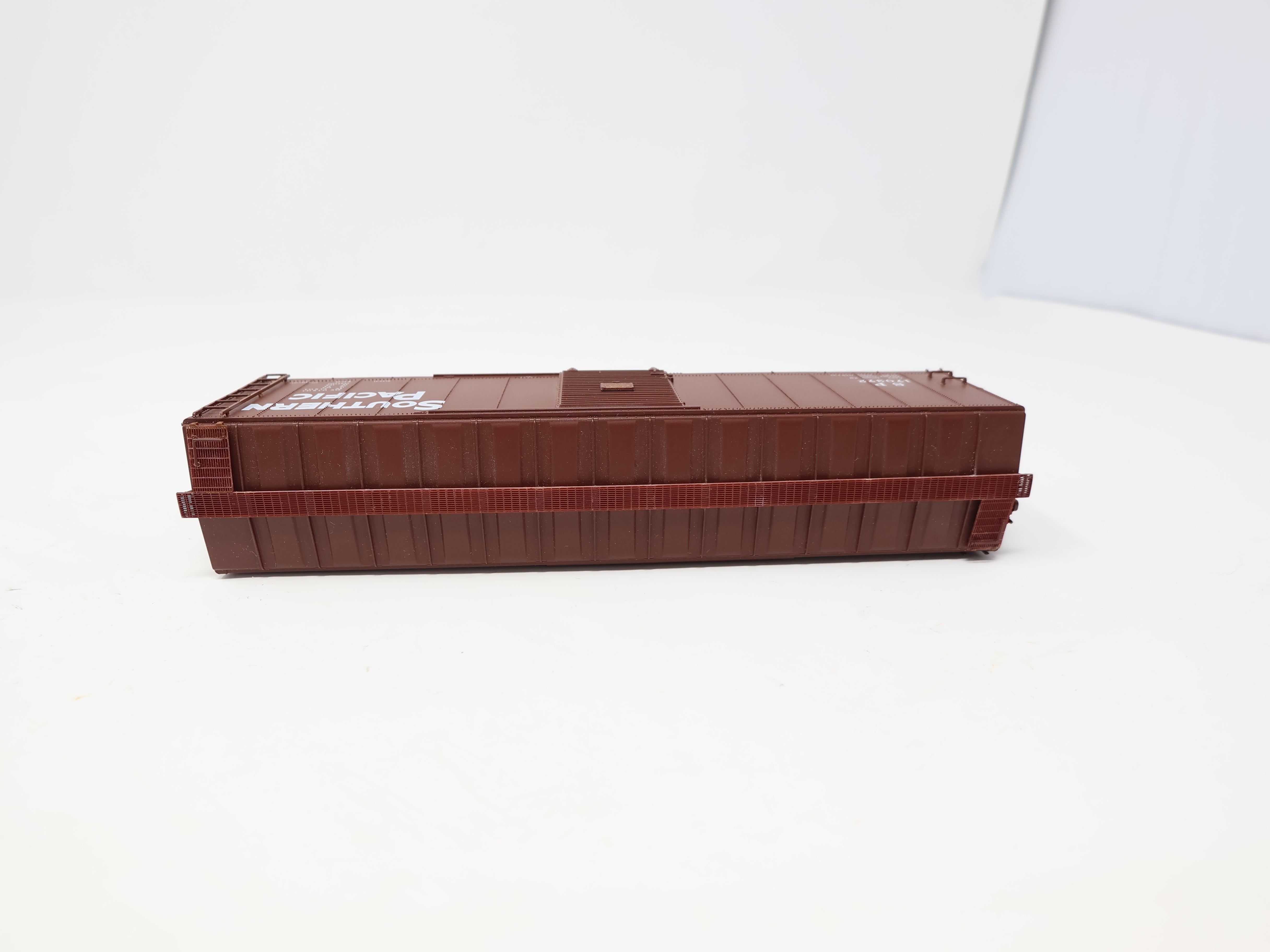 USED Life-Like HO Scale, Proto 2000 50' Single Door Box Car, Southern Pacific SP #170372