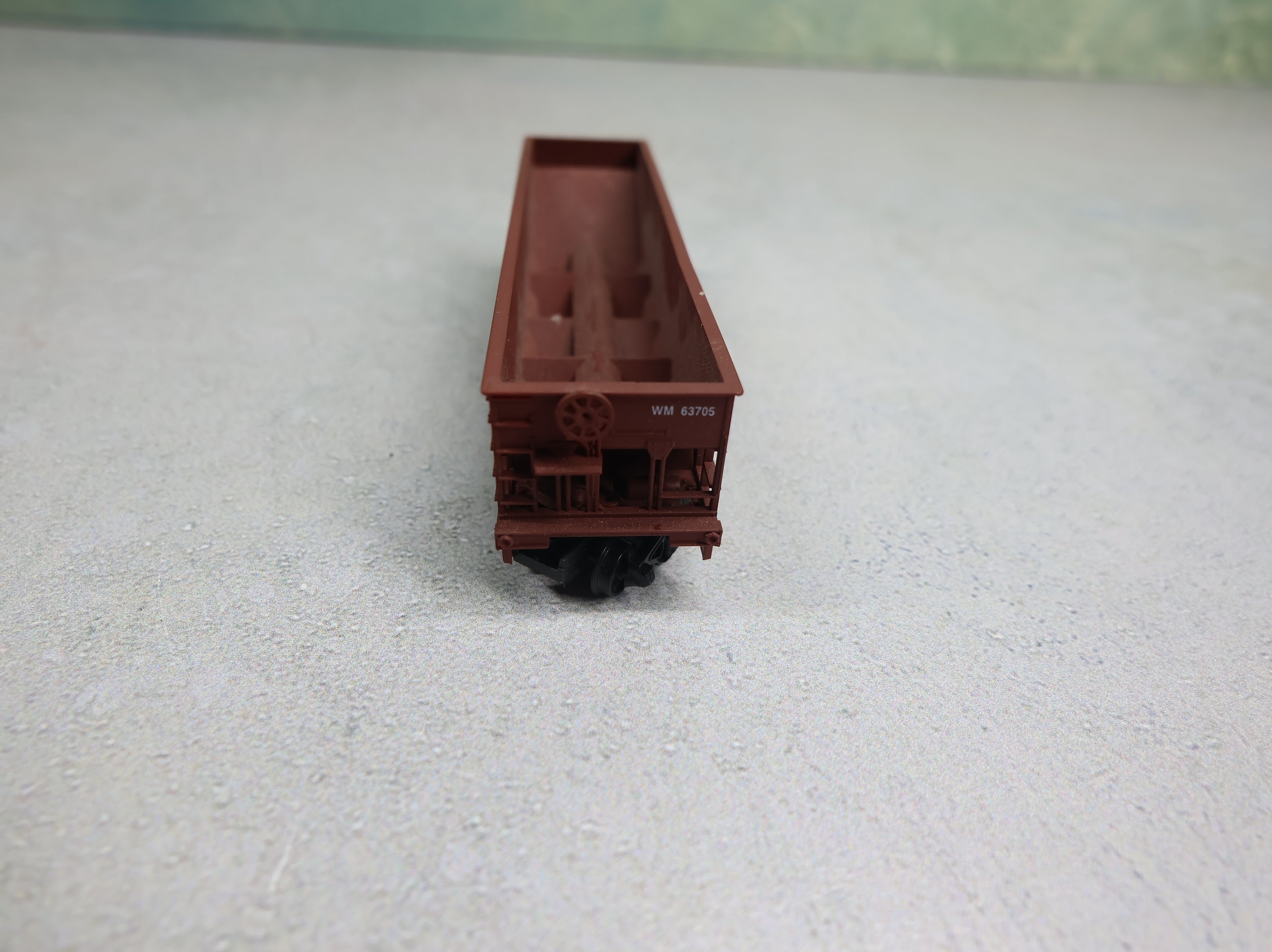 USED Bowser N Scale Quad Hopper Western Maryland WM #63705 Knuckle Couplers