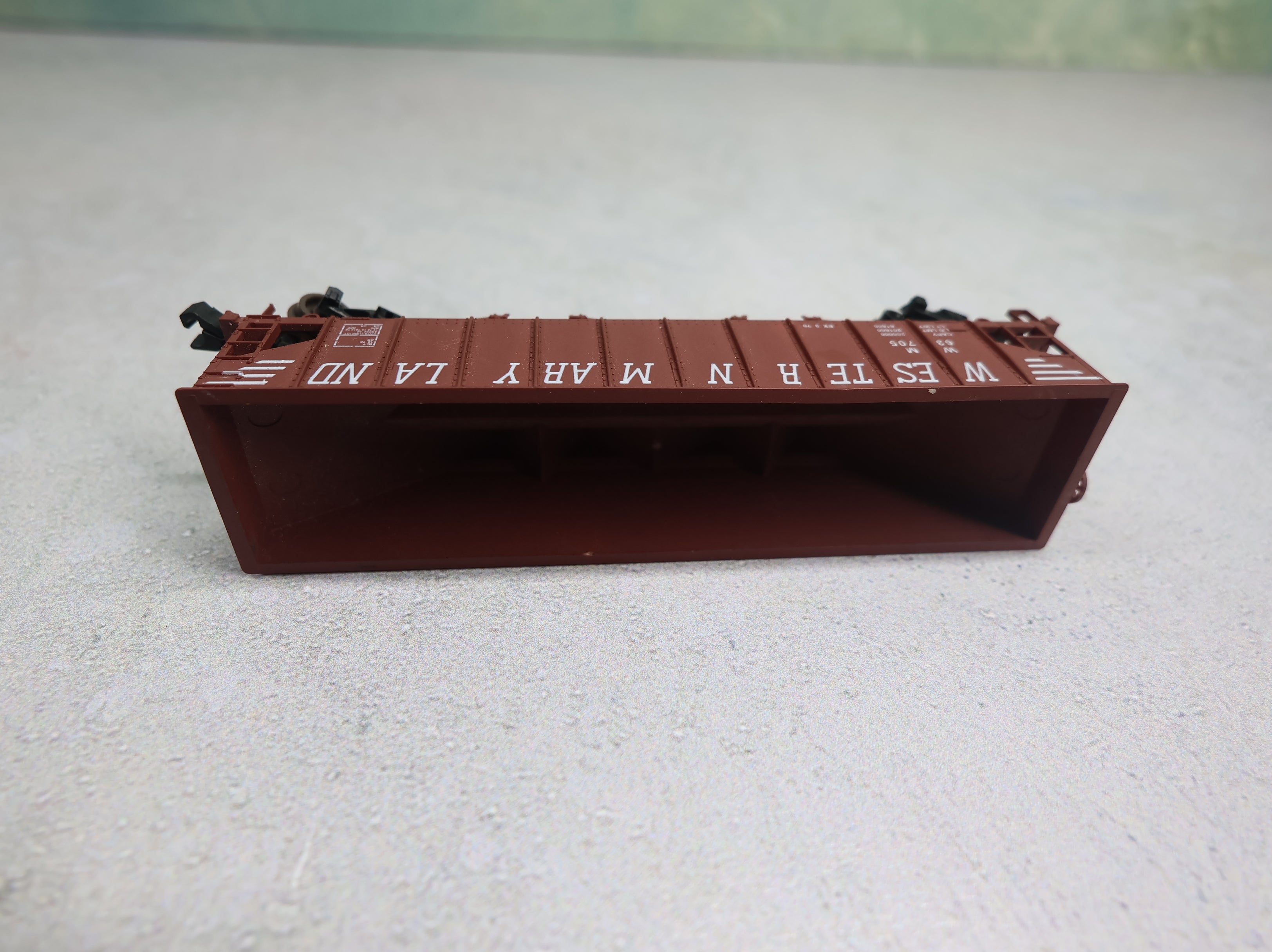 USED Bowser N Scale Quad Hopper Western Maryland WM #63705 Knuckle Couplers