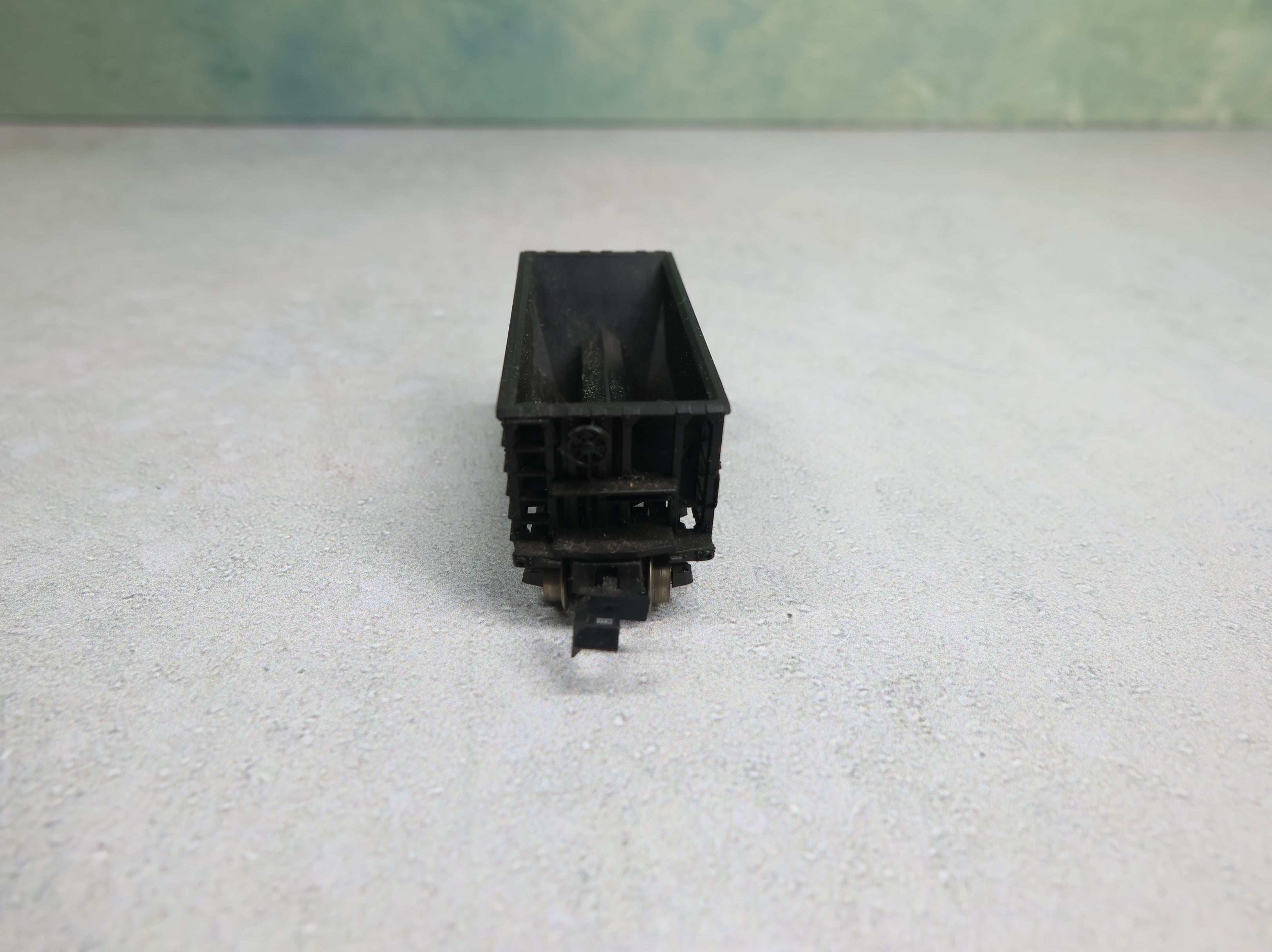 USED Atlas N Scale Ore Car SOO Line #81698