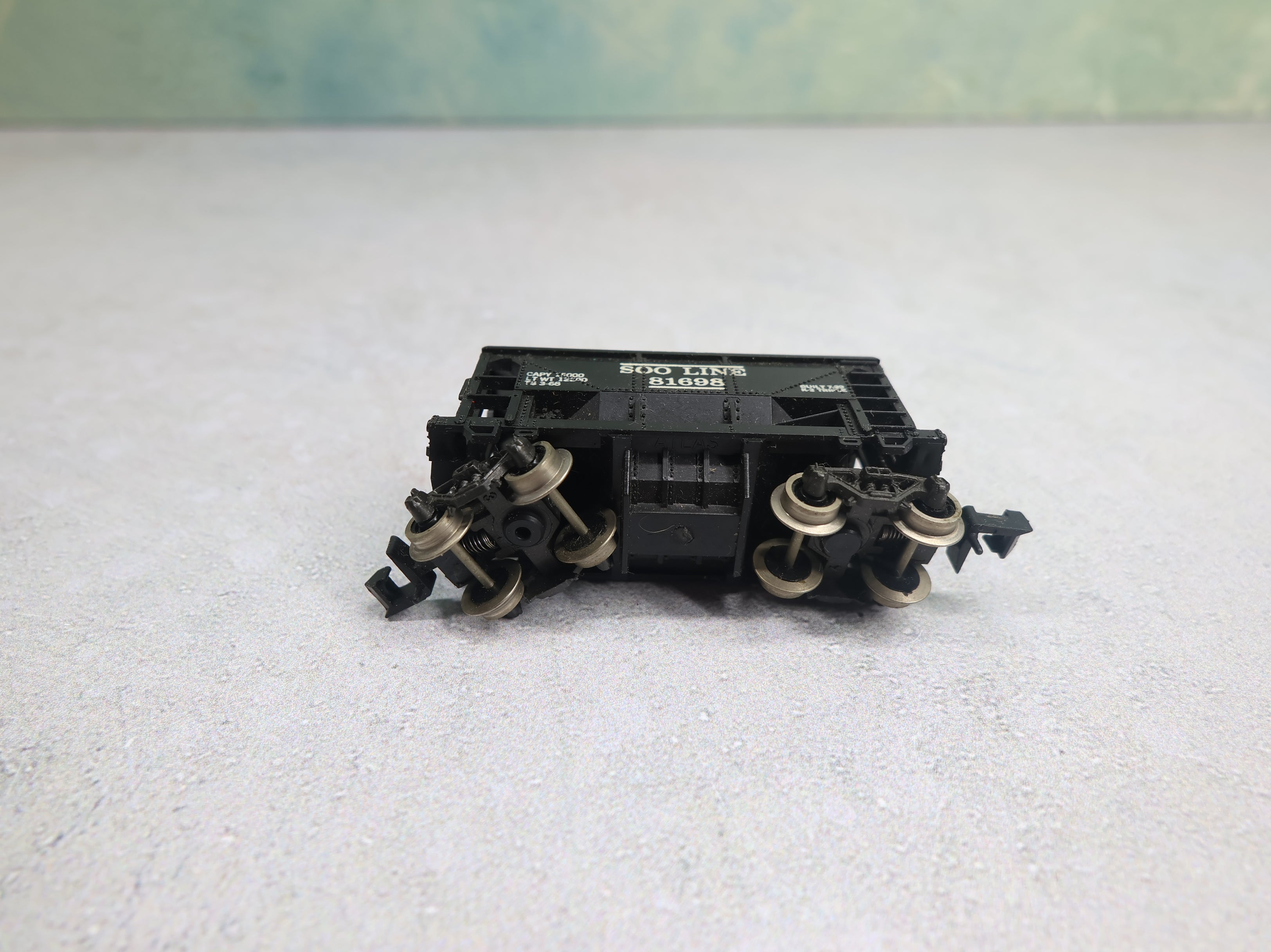 USED Atlas N Scale Ore Car SOO Line #81698