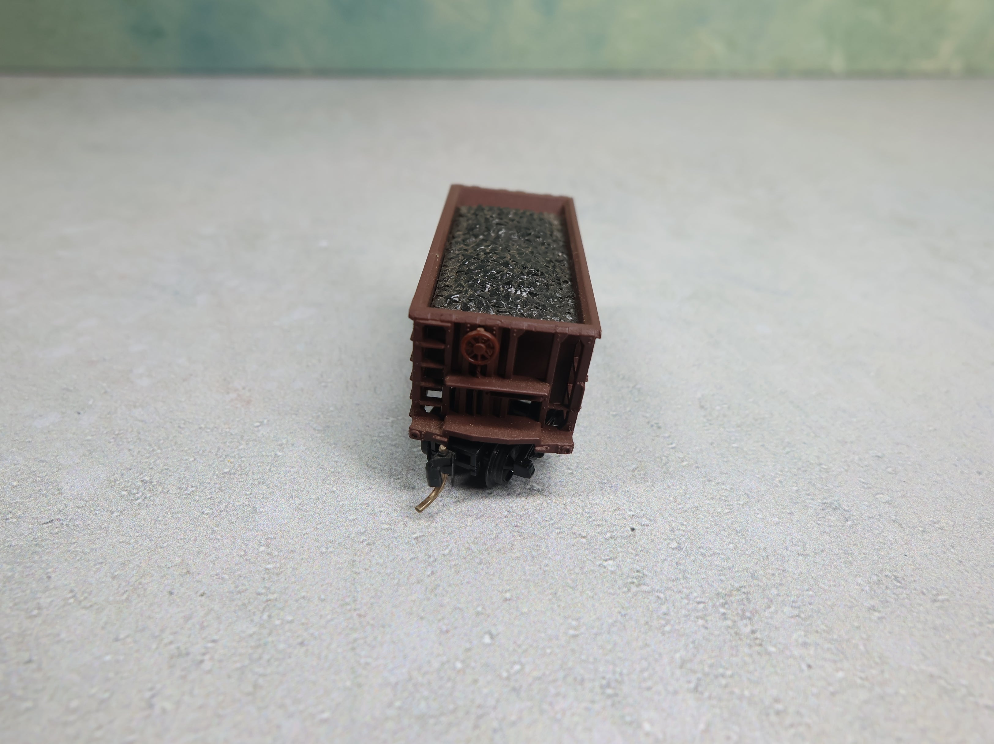 USED Atlas N Scale Ore Car Chicago & North Western CNW #11350 w/ Load, Knuckle Couplers