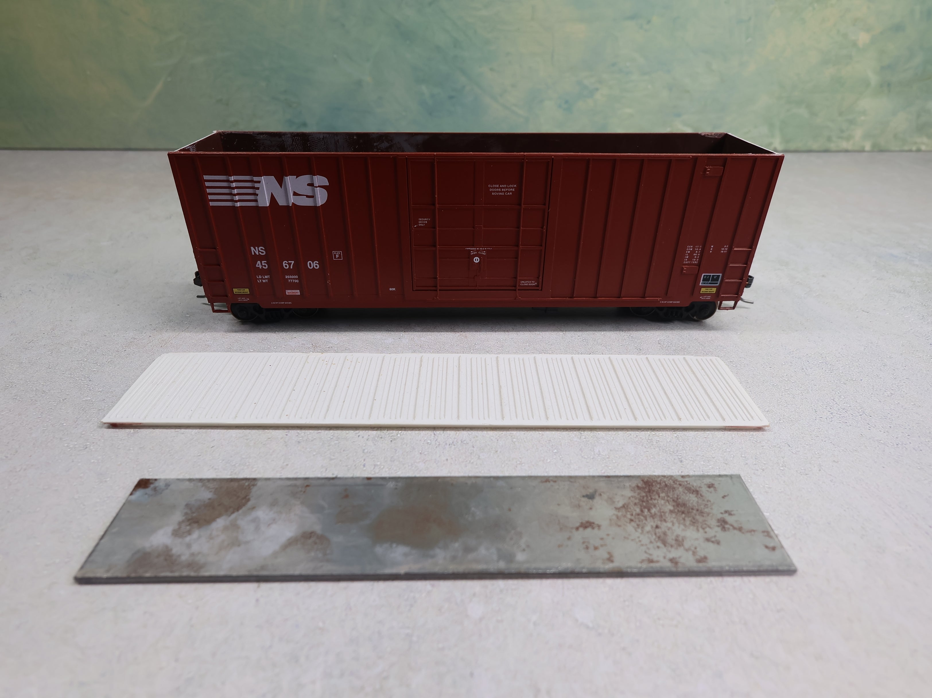 USED Branchline HO Scale 50' Hi-Cube Box Car Norfolk Southern NS #456706