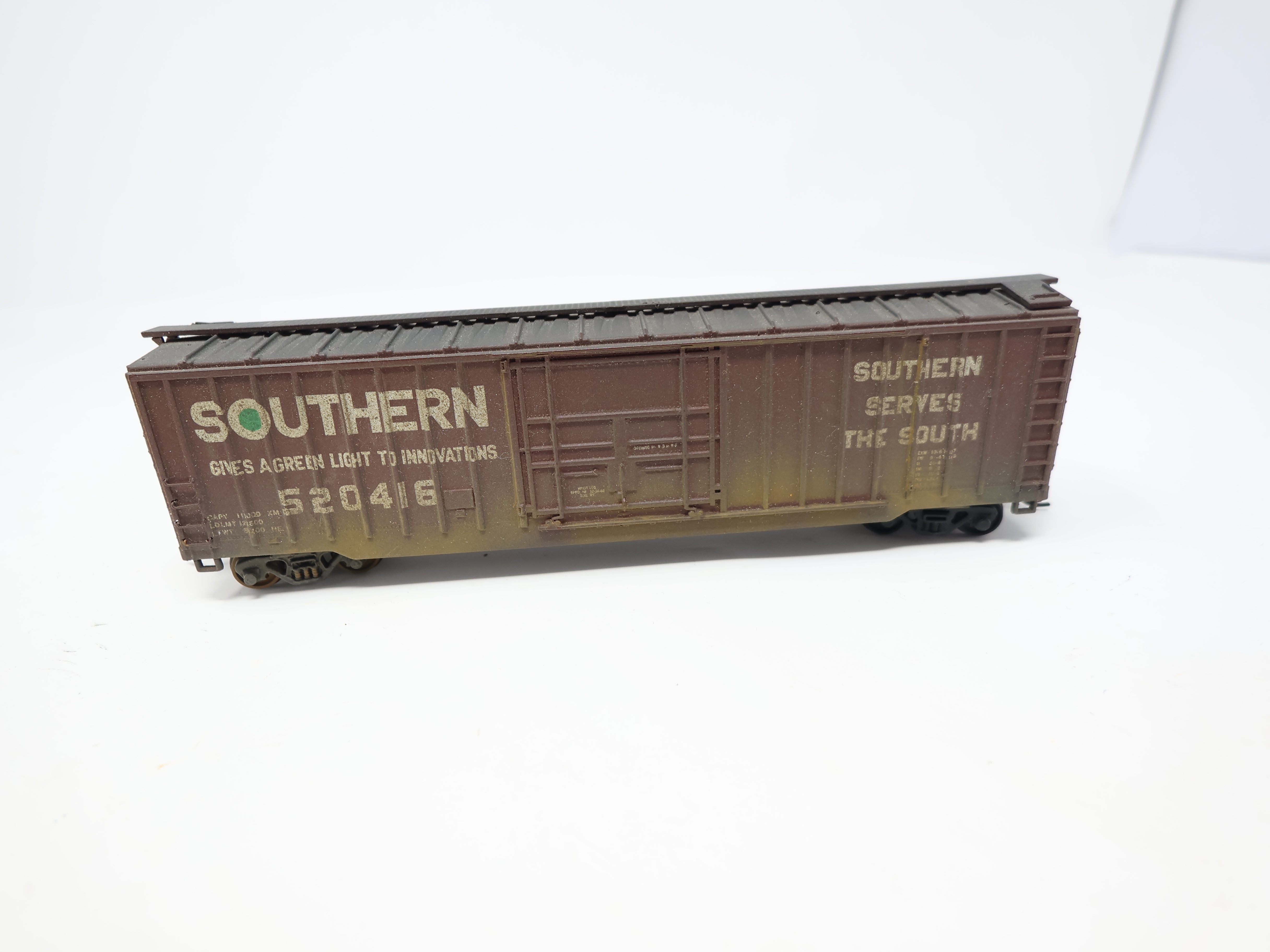 USED Athearn HO Scale, Weathered 50' Box Car, Southern #520416