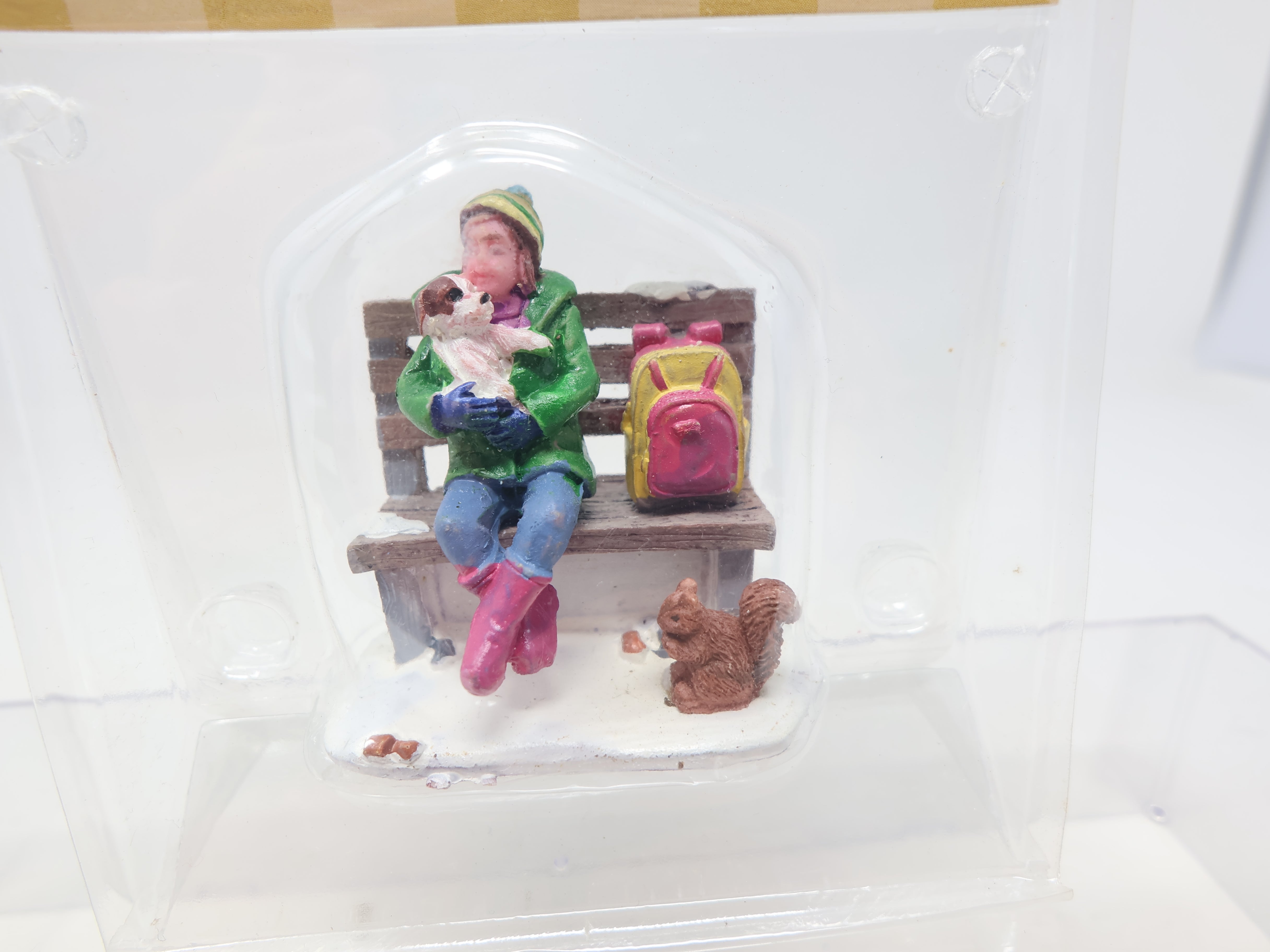 Lemax 32147 , I'll Keep You Warm Retired Figurine