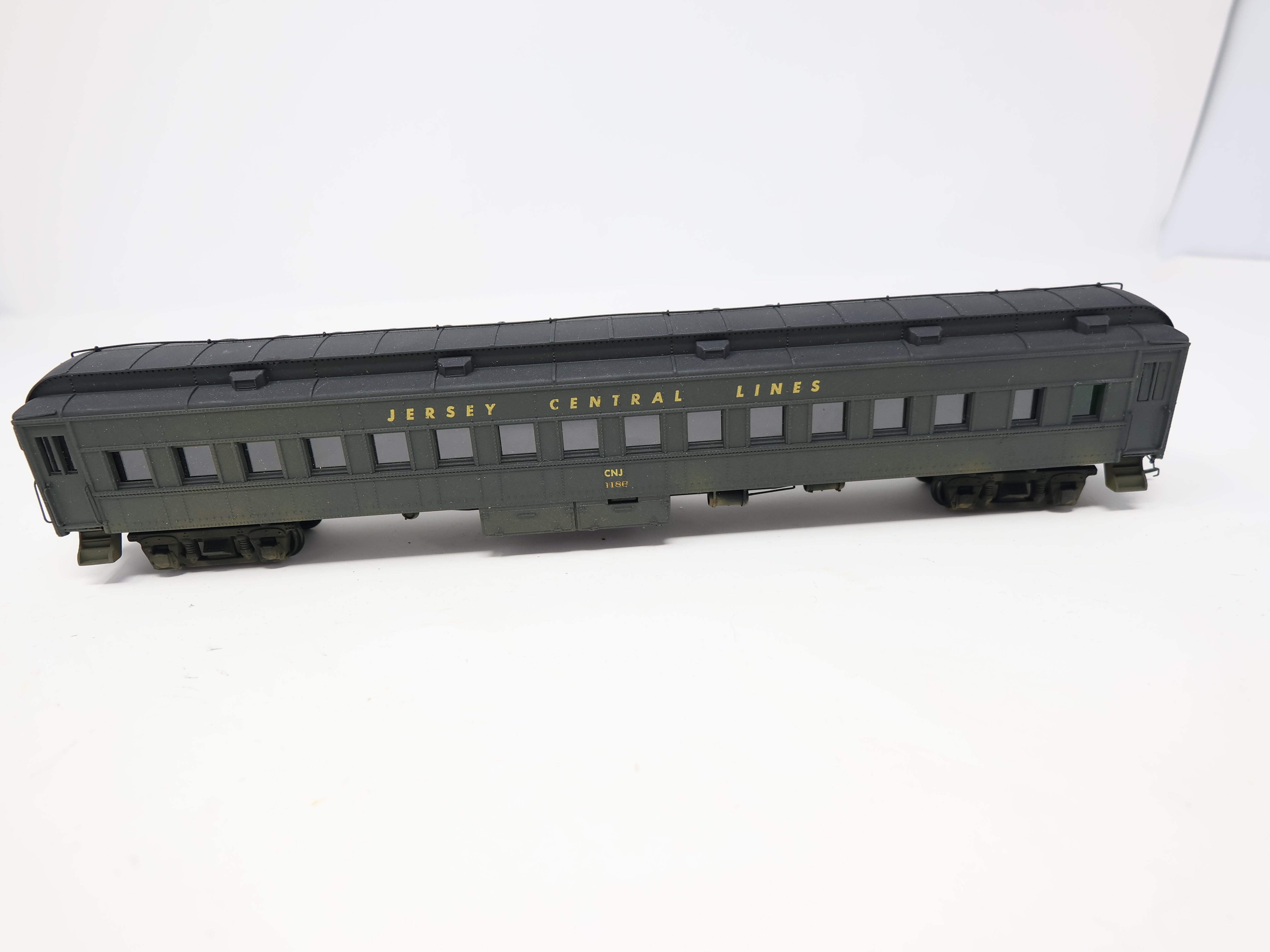 USED HO Scale, Weathered Passenger Car, Central Railroad of New Jersey CNJ #1186