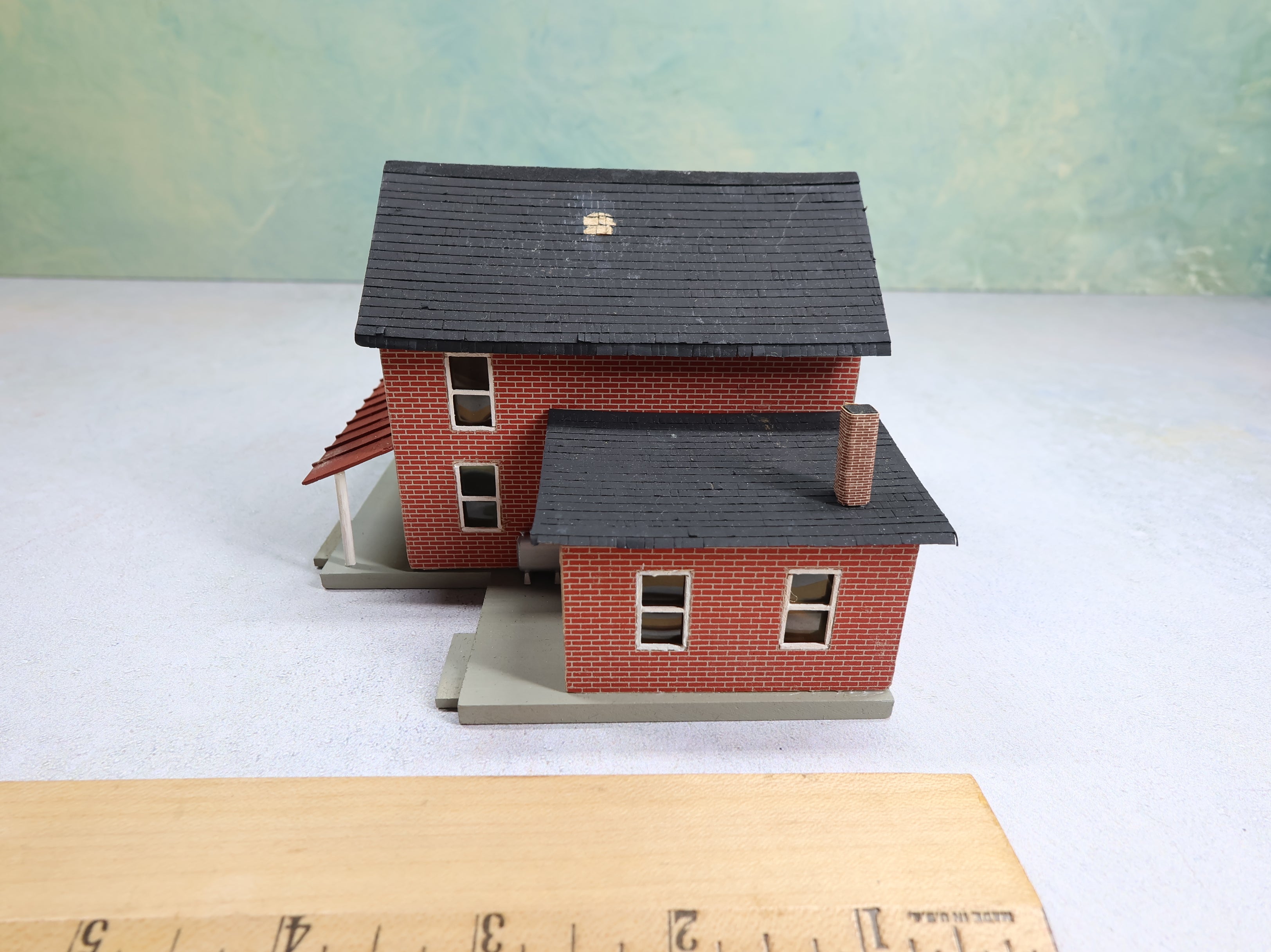 USED HO Scale Scratch Built Brick Home
