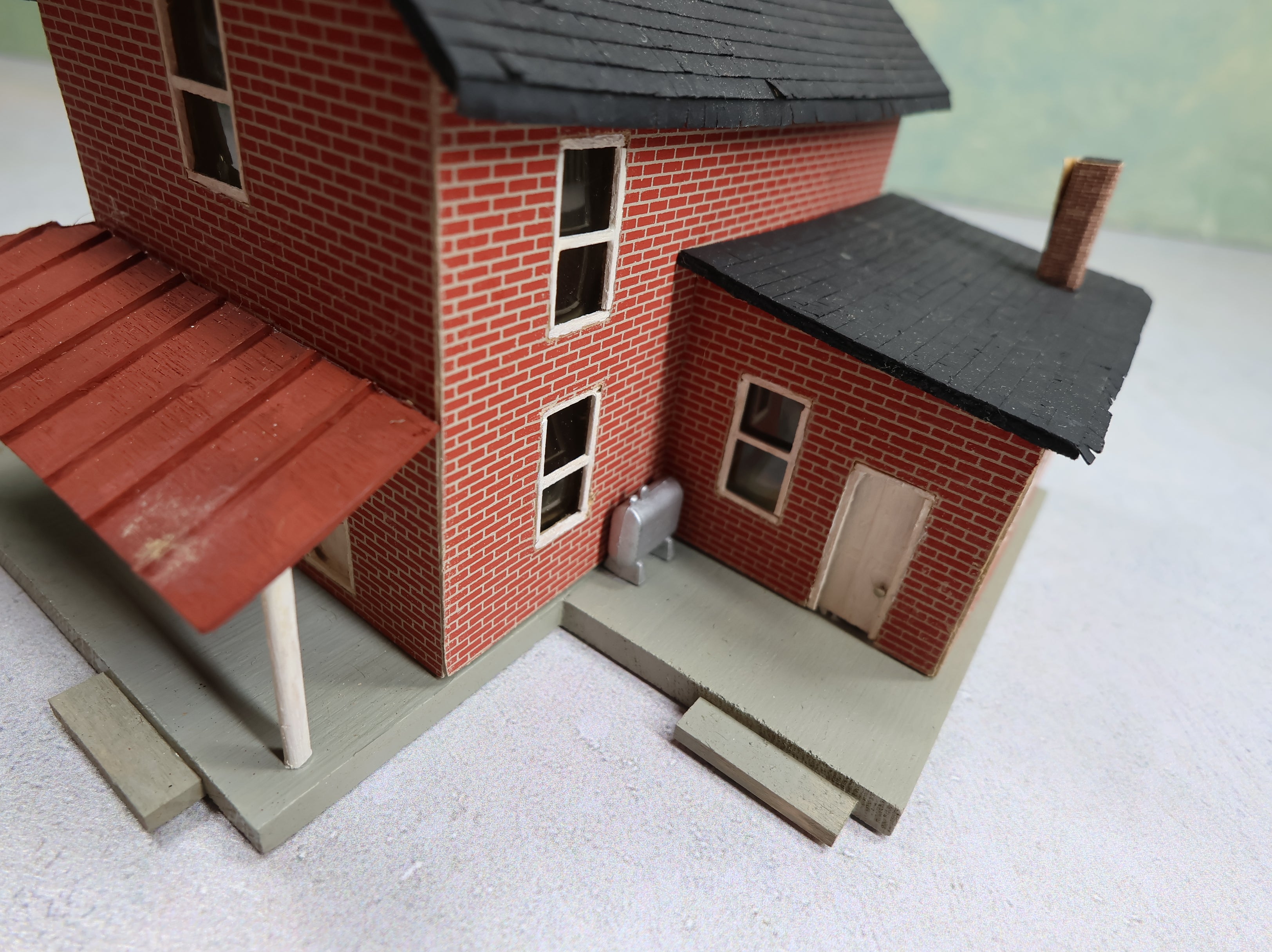 USED HO Scale Scratch Built Brick Home