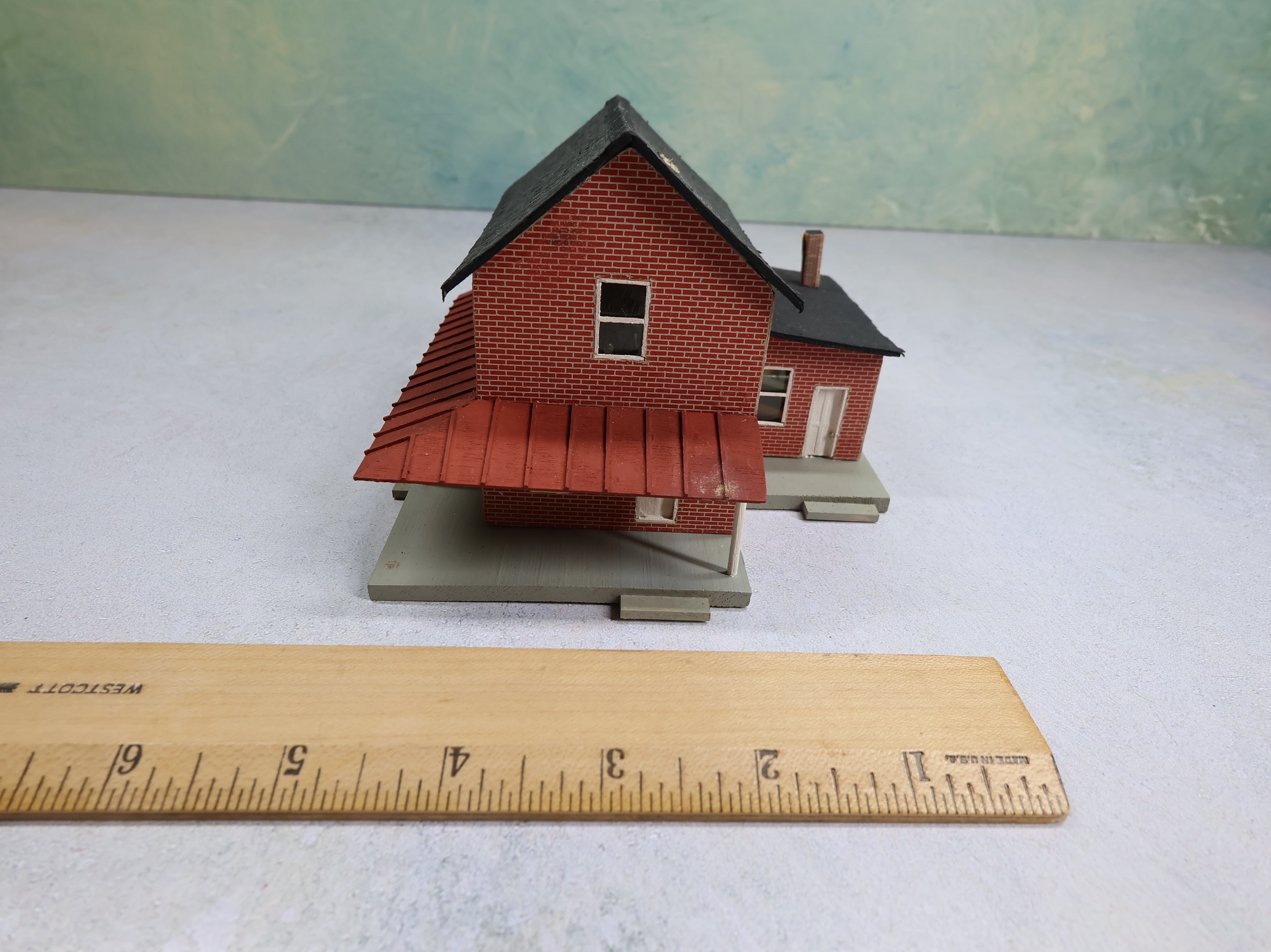 USED HO Scale Scratch Built Brick Home