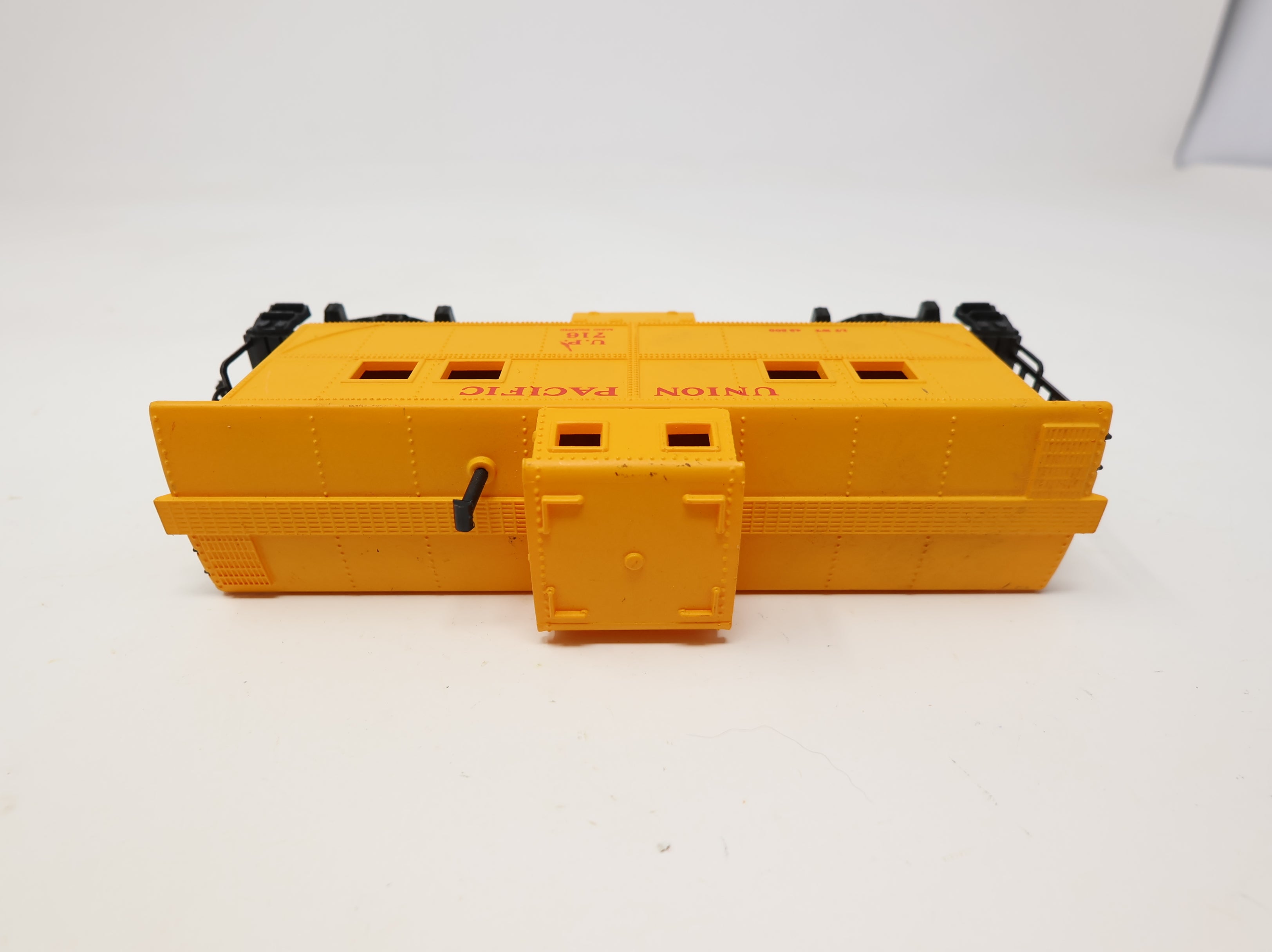 USED Mantua HO Scale Caboose Union Pacific UP #719