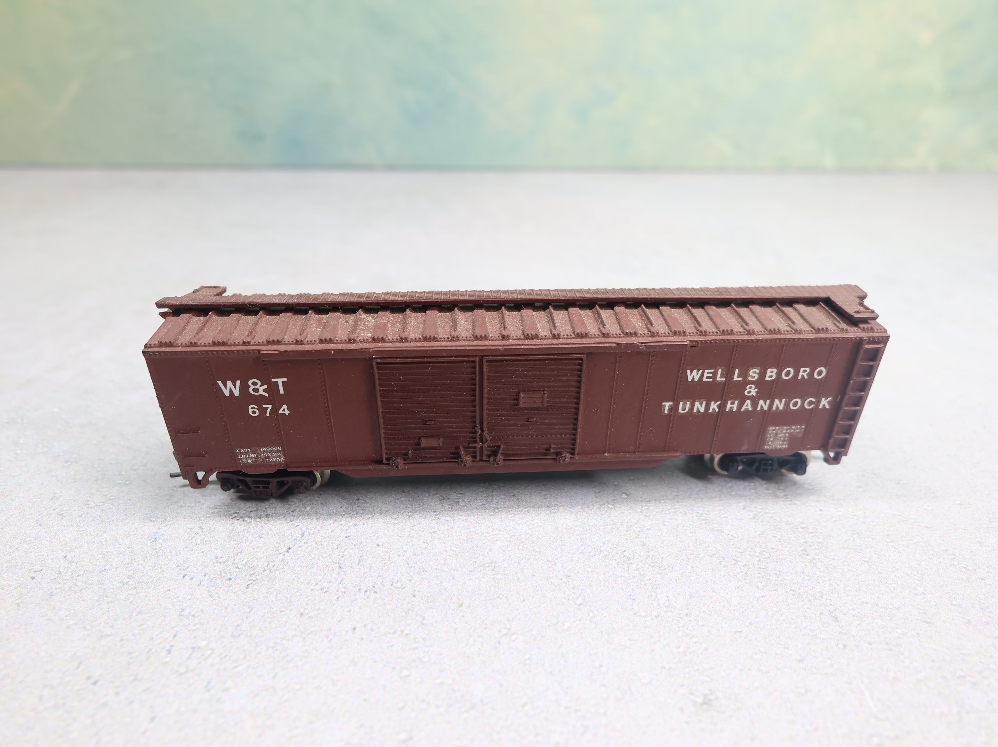 USED Atlas N Scale 50' DD Box Car Wellsboro & Tunkhannock W&T #674 Custom, Knuckle Couplers