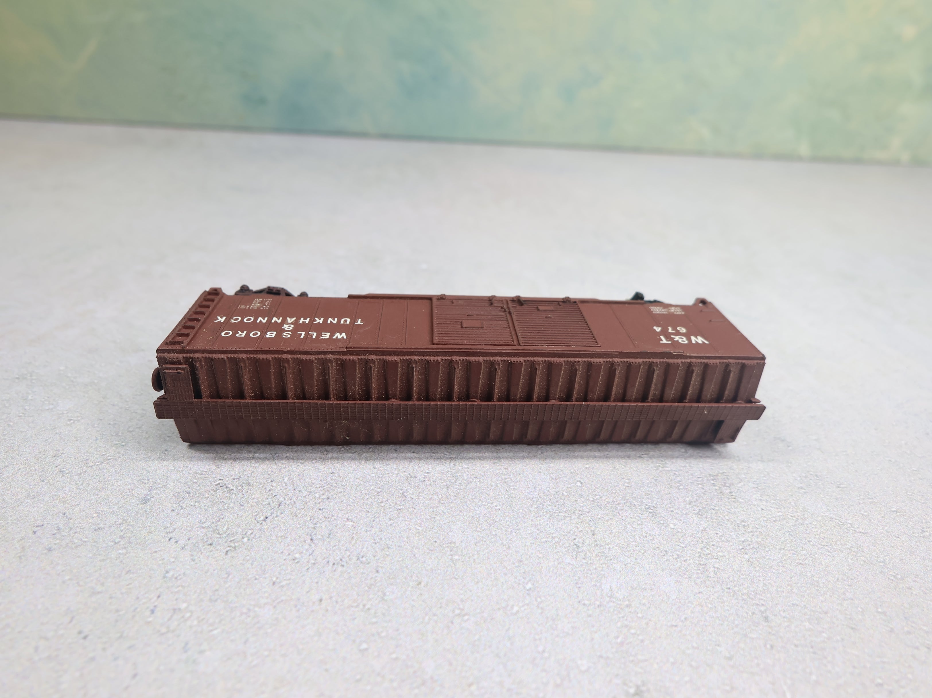 USED Atlas N Scale 50' DD Box Car Wellsboro & Tunkhannock W&T #674 Custom, Knuckle Couplers