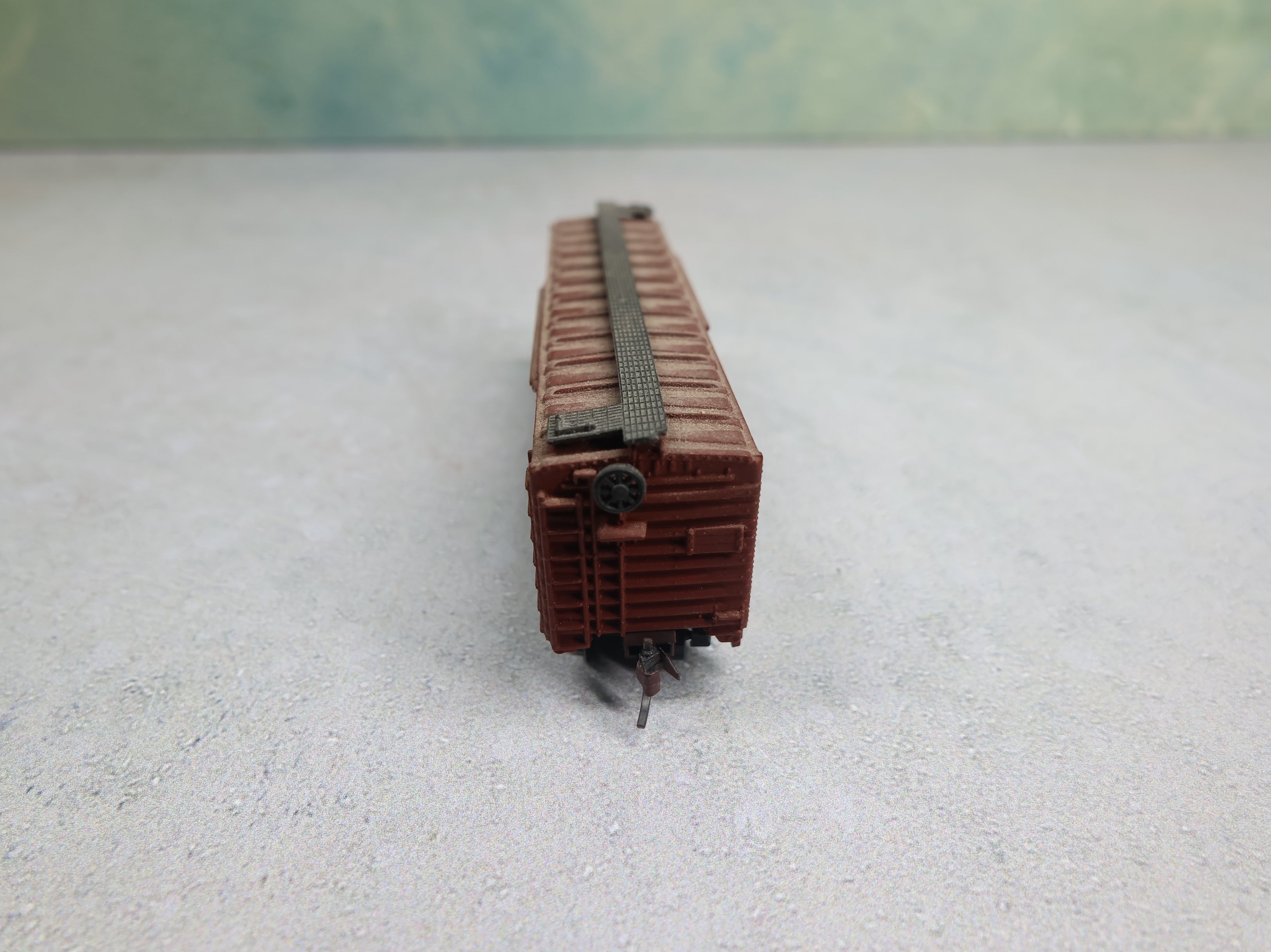 USED TRIX N Scale 40' Box Car Wellsboro & Tunkhannock W&T #140 Custom, Knuckle Couplers