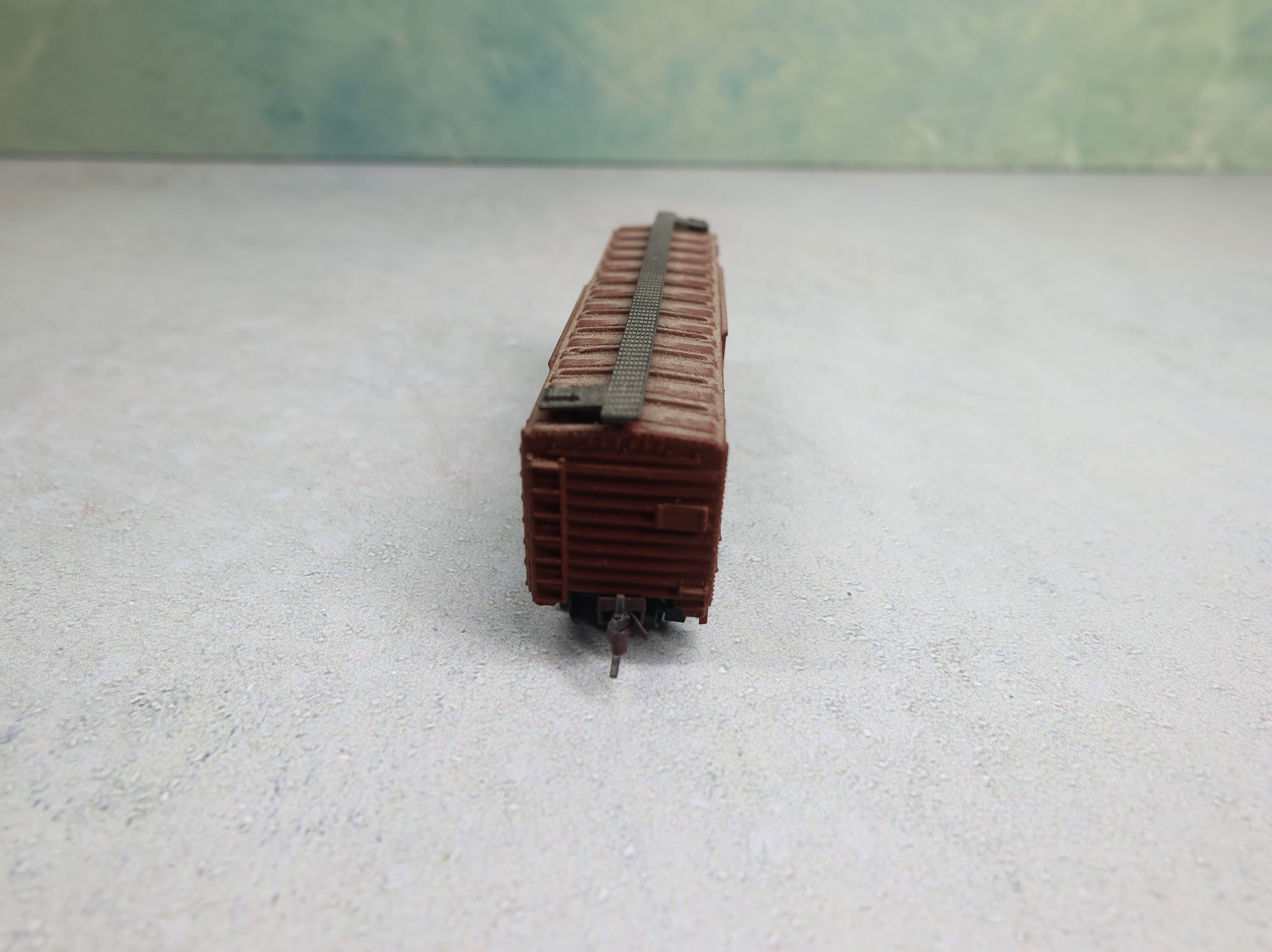 USED TRIX N Scale 40' Box Car Wellsboro & Tunkhannock W&T #140 Custom, Knuckle Couplers
