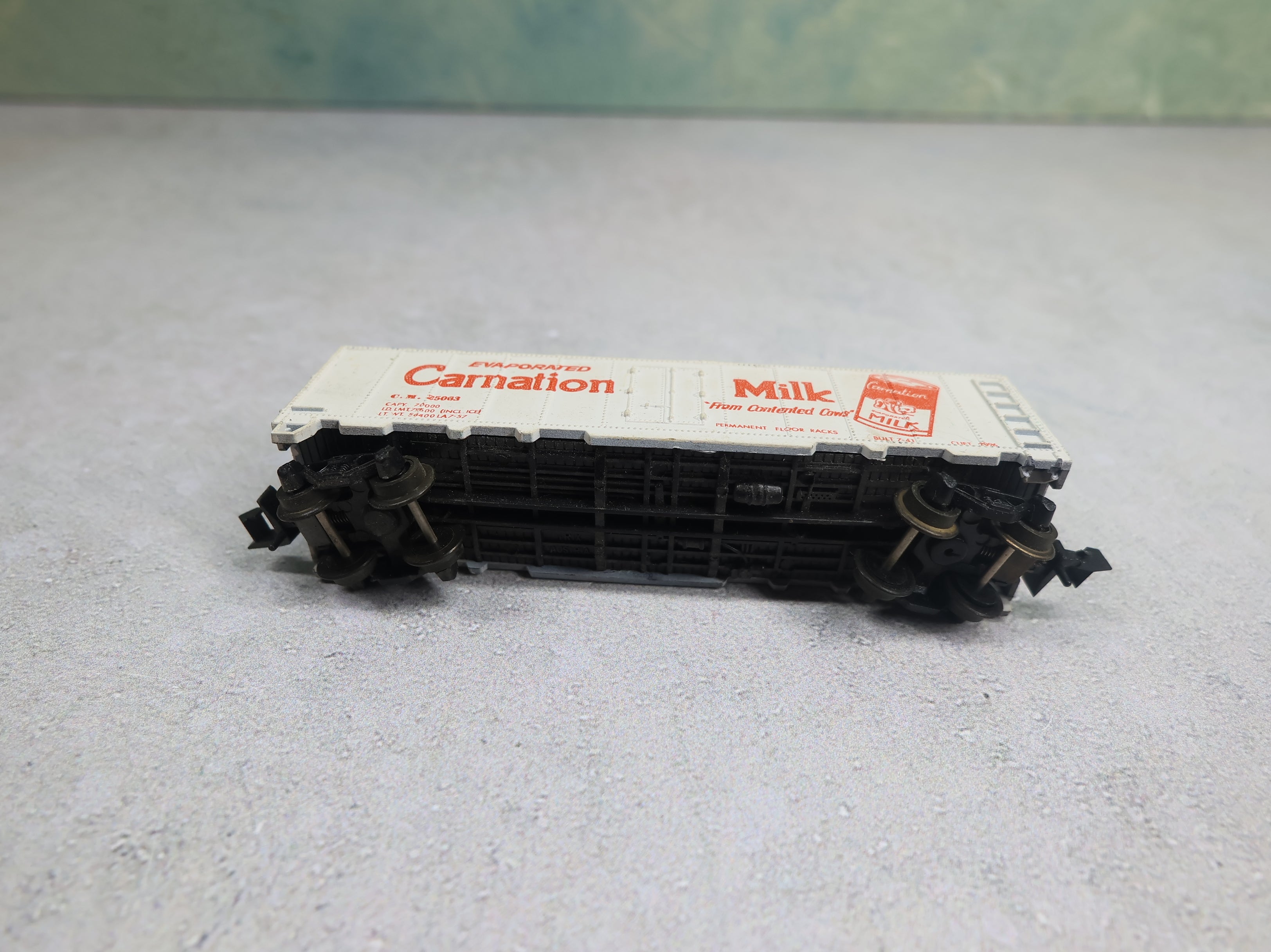 USED TRIX N Scale 40' Box Car Carnation Milk CM #25063