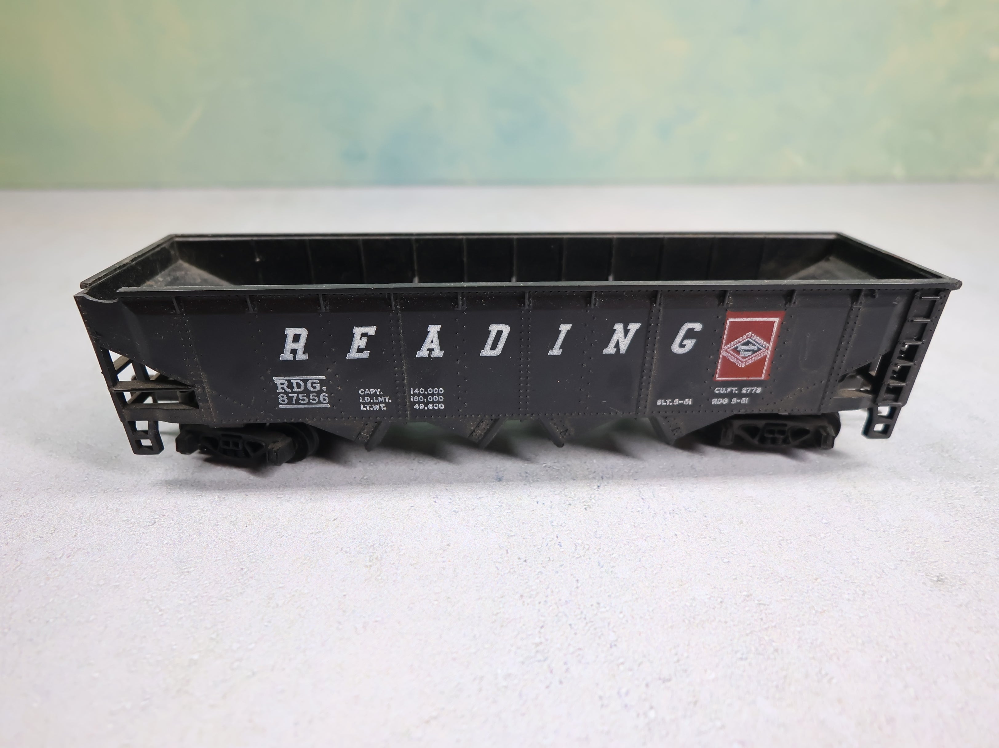 USED Tyco HO Scale 70 Ton Quad Hopper Reading RDG #87556