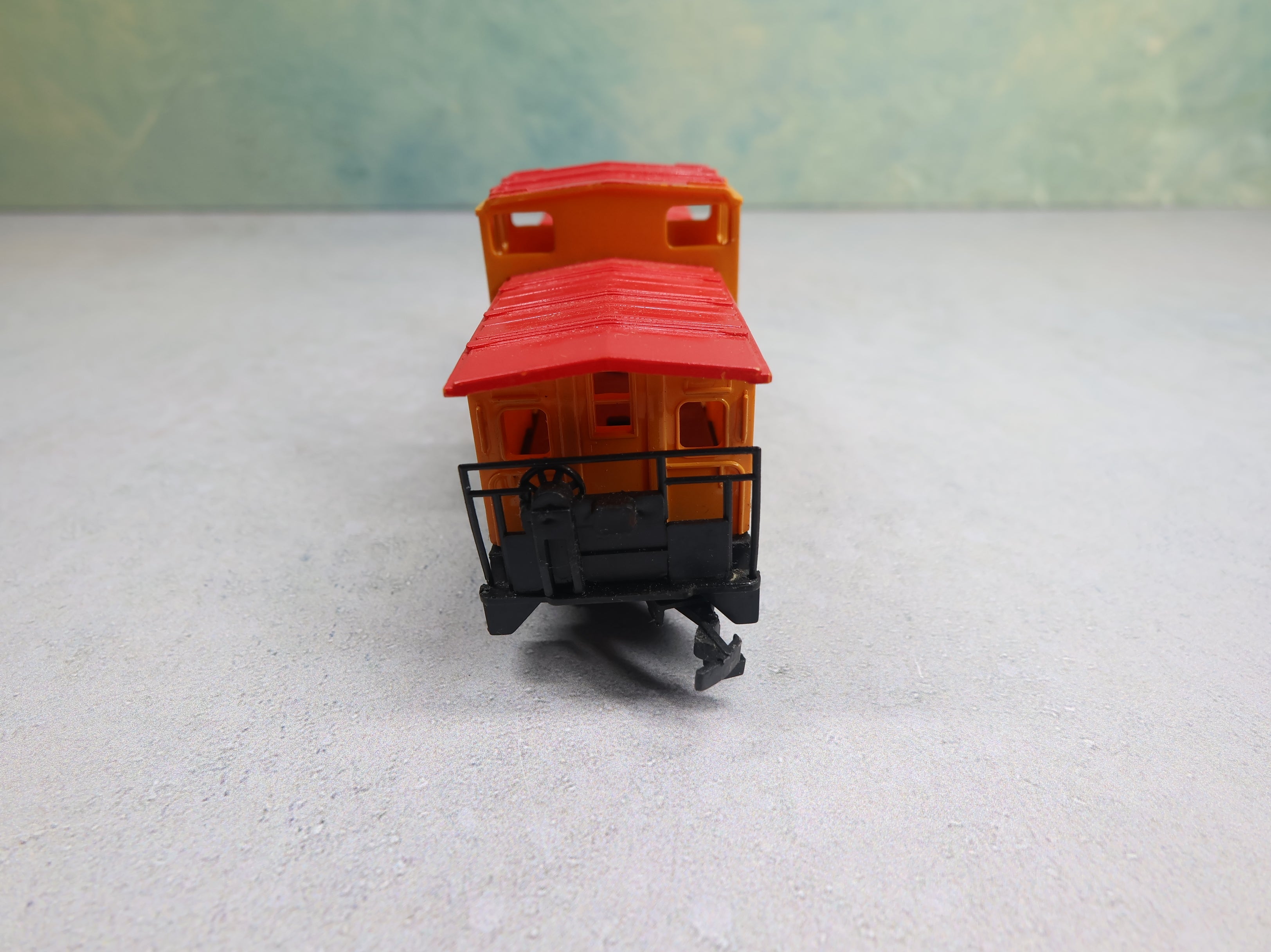 USED Bachmann HO Scale Caboose Union Pacific UP #25743