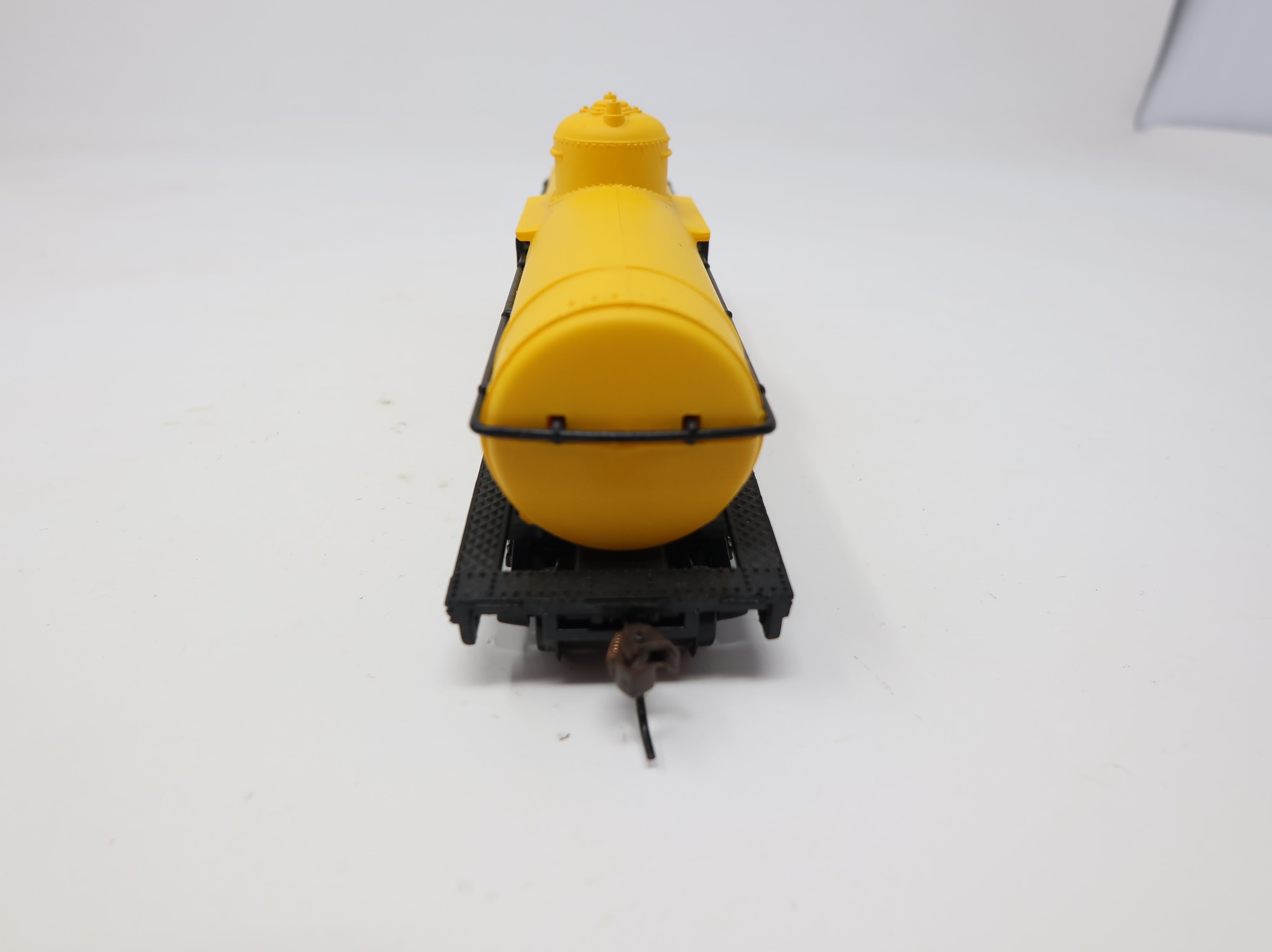 USED Mantua HO Scale Tank Car Shell SCCX #1105