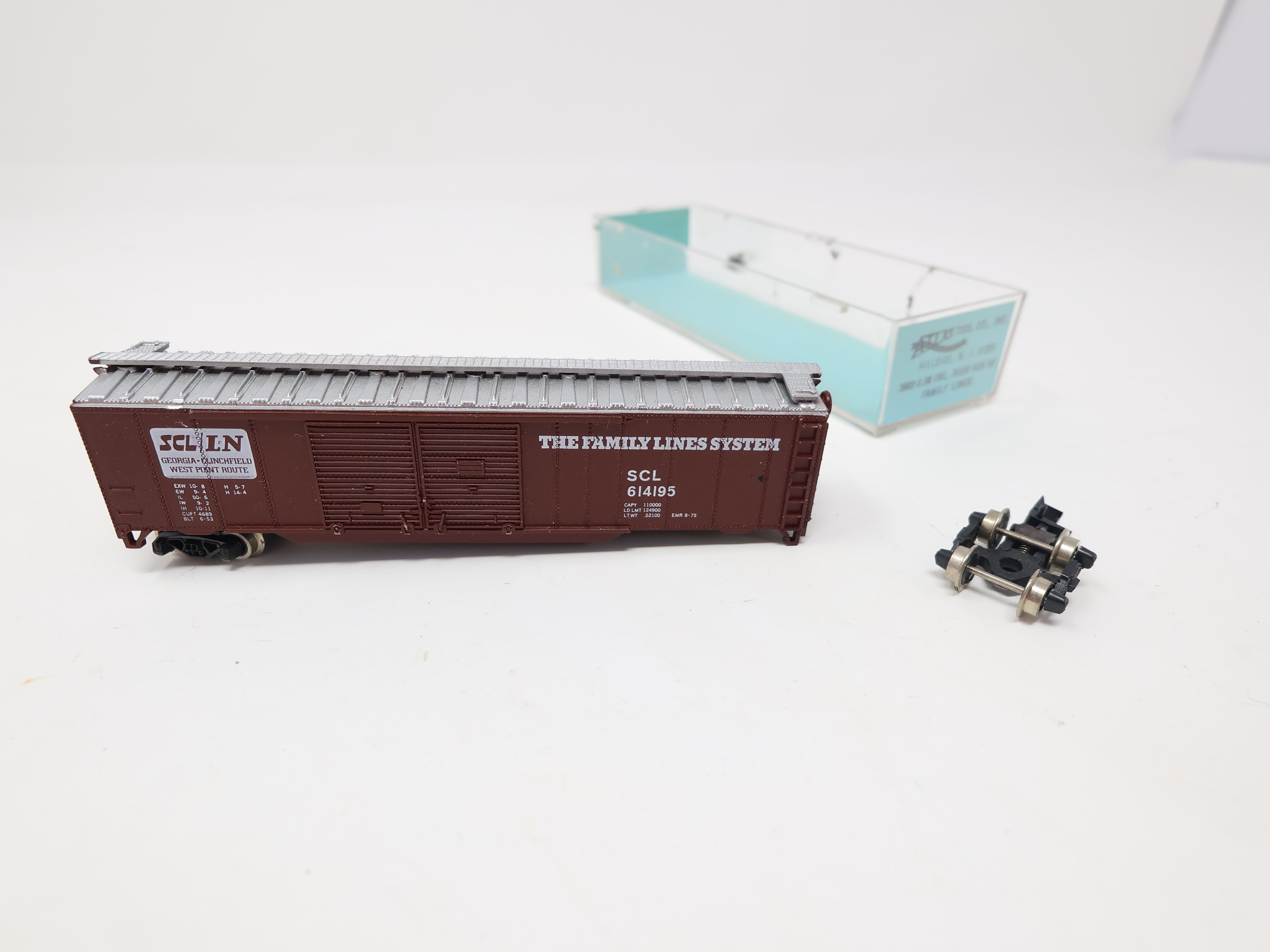 USED Atlas N Scale, 50' Double Door Box Car, Family Lines System SCL #614195