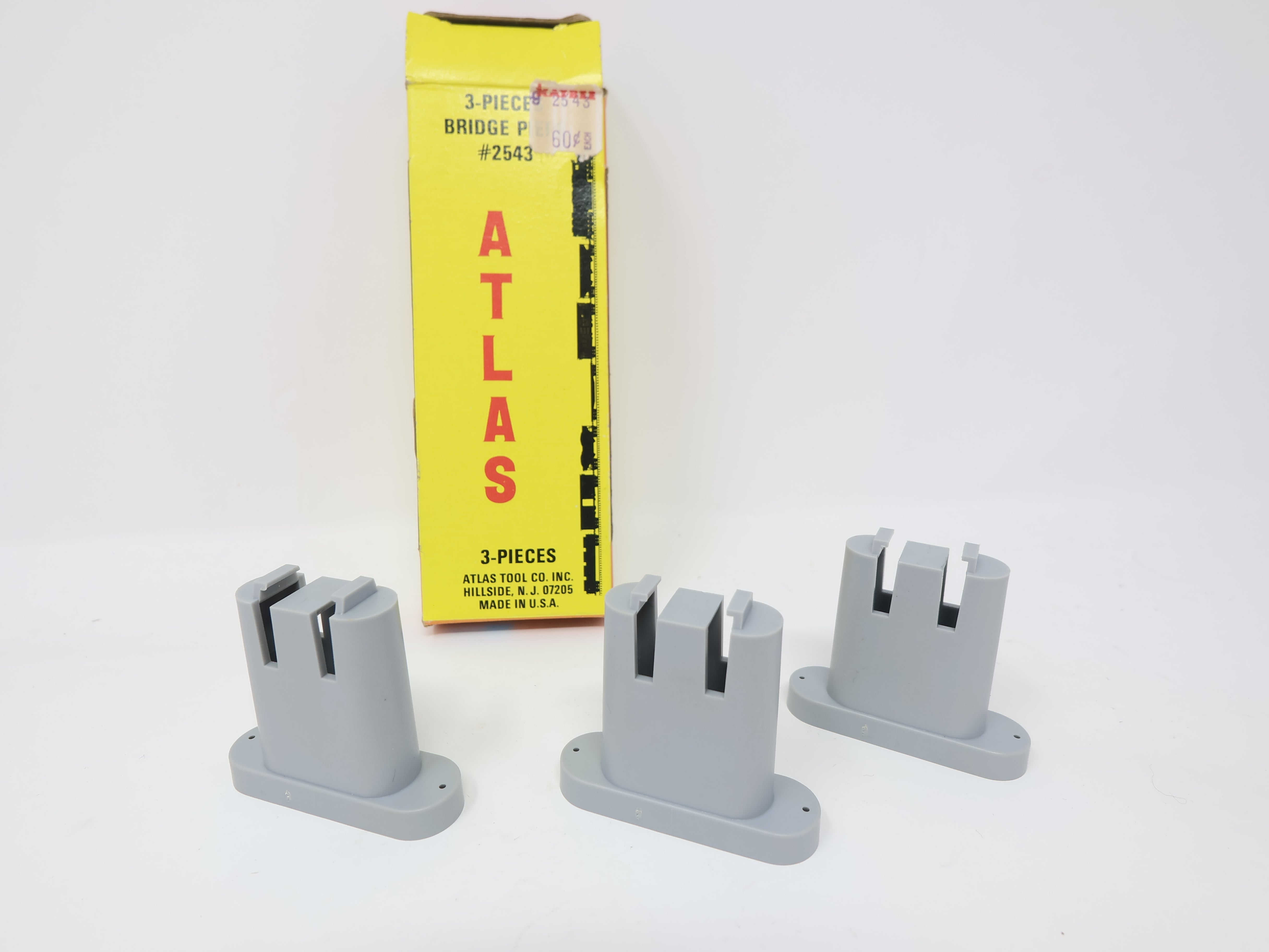 USED Atlas 2543 N Scale, 3 Piece Bridge Piers